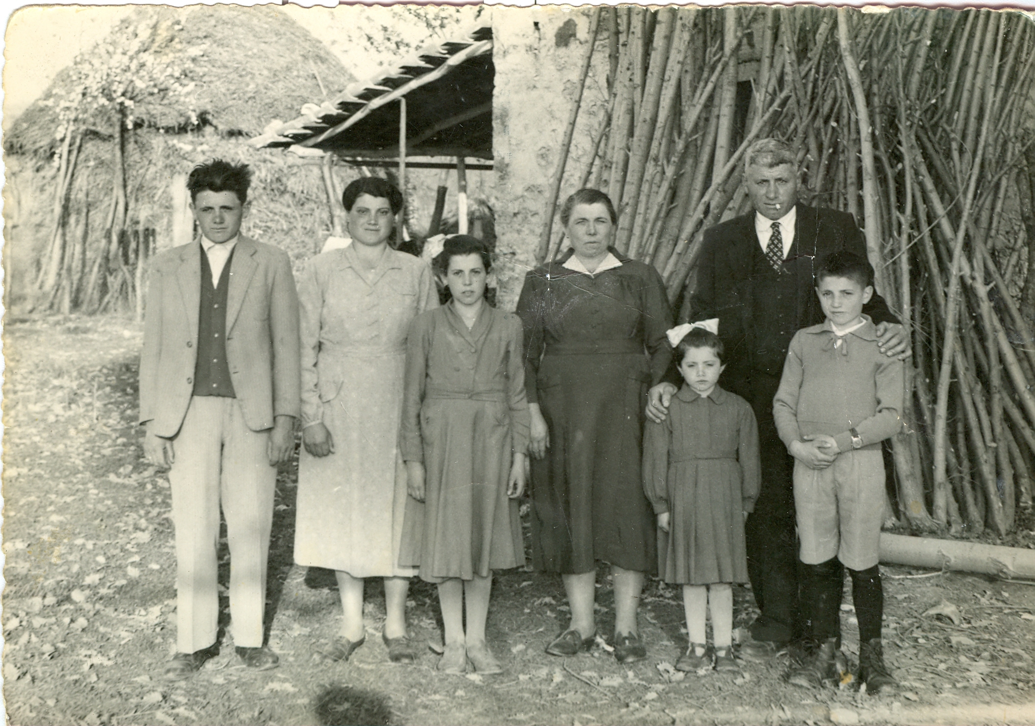 L.toR. Lorenzo Vacca, Gelarda Vacca Giangregorio, Sofia Vacca Morella, Amalia Cutugno Vacca, Elisabetta Vacca Galliano, Vincenzo Vacca, and Antonio “Tony” Vacca