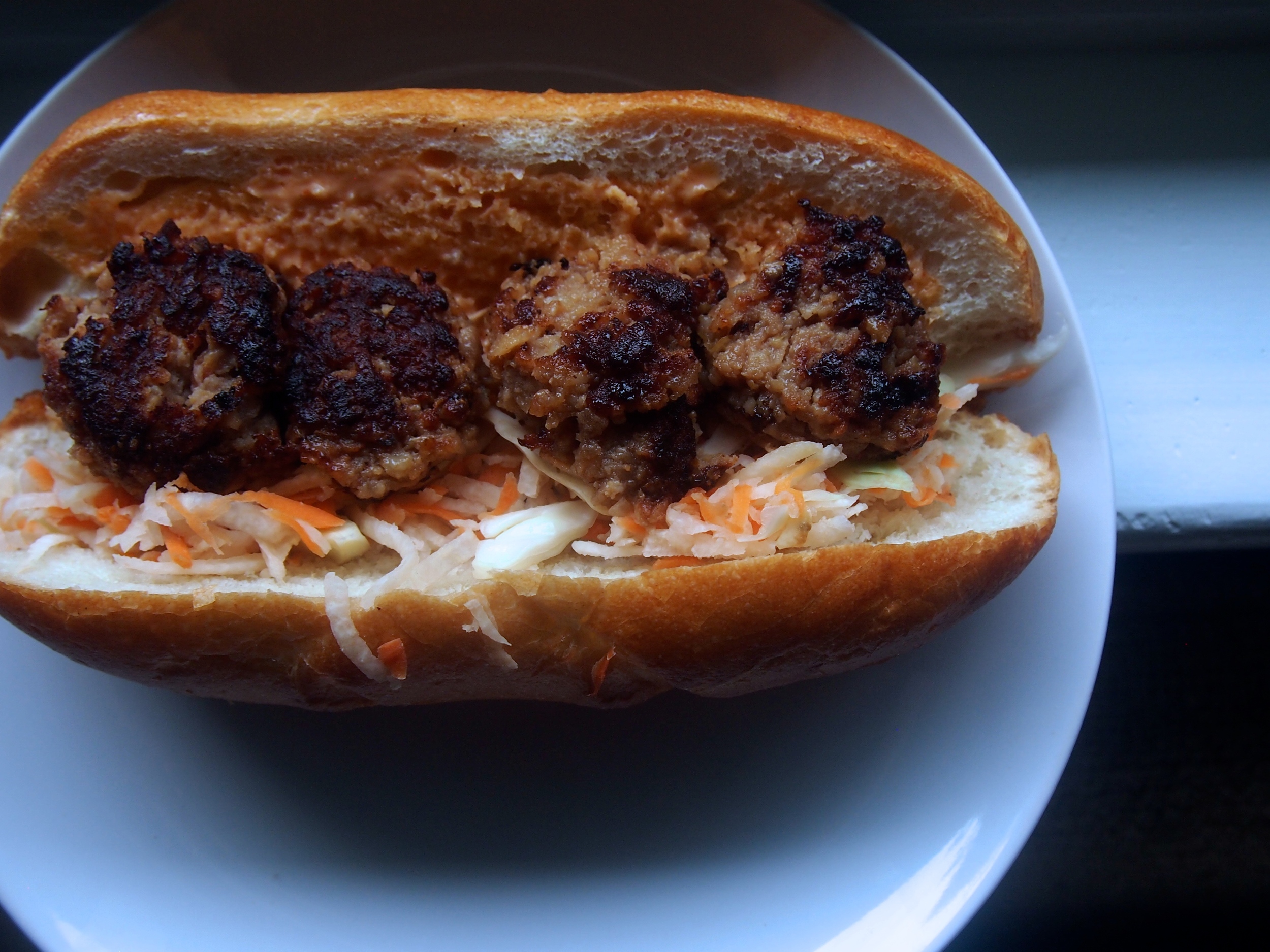 Get a good grip on that sammich