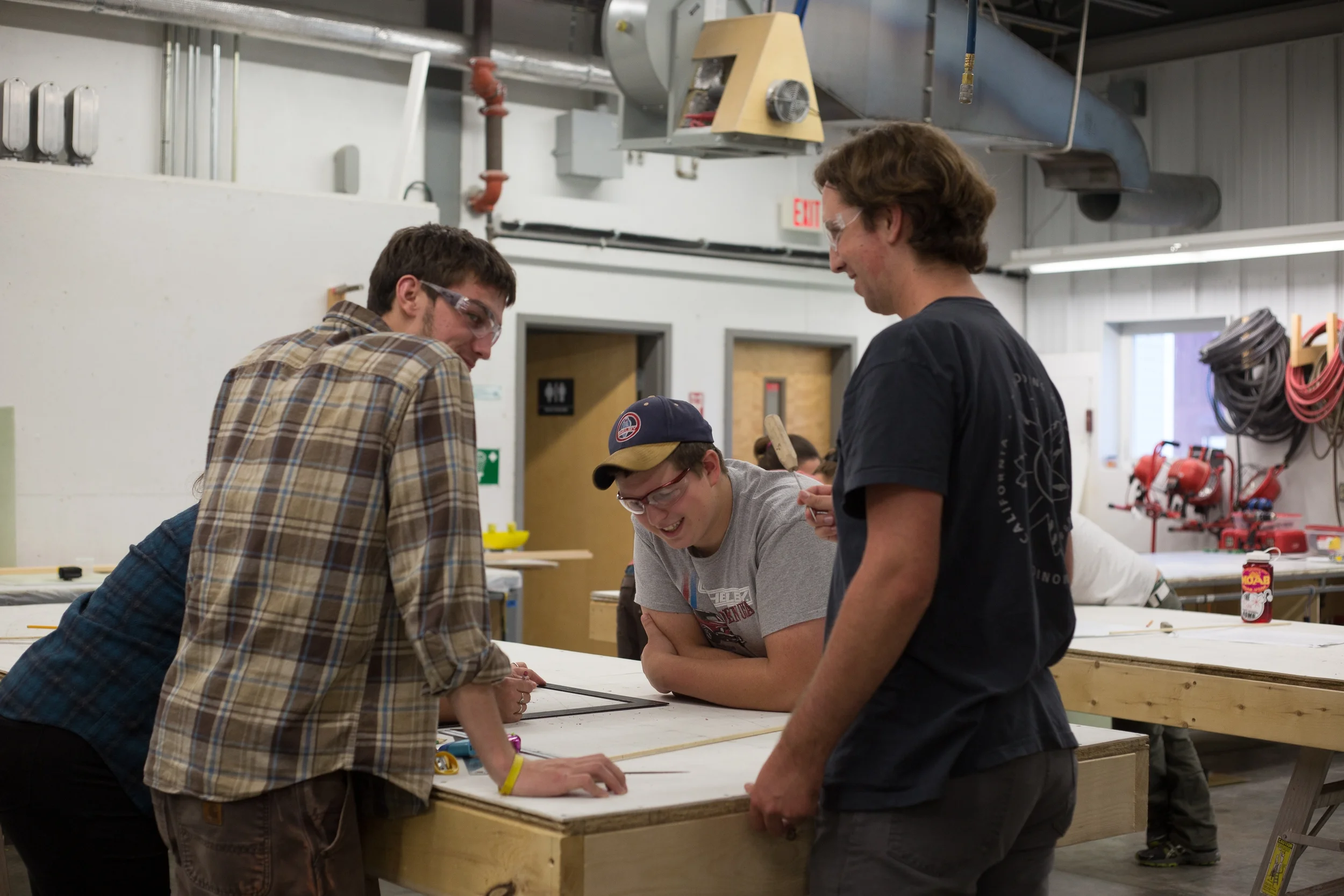 IMAGINE - DESIGN - BUILD - OPERATE Yacht Design · Wooden Boatbuilding · Composite Boatbuilding · Marine Systems An unrivaled diversity of Marine Industry Technology education Explore Programs