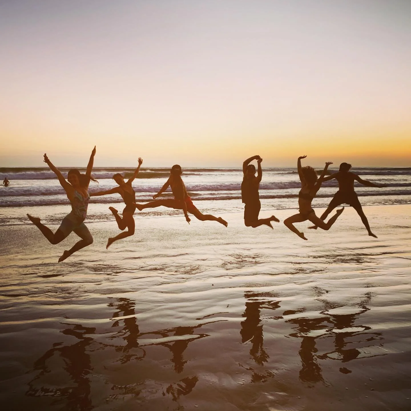 There&rsquo;s still time to hop into our Winter Retreat to Nosara with @adrian_mccavitt and @flowwithlo January 17-24 @bodhitreeyogaresort 

Enjoy a week of yoga, incredible sunsets, delicious food, and community.

Email retreats@theyogadojorva.com t