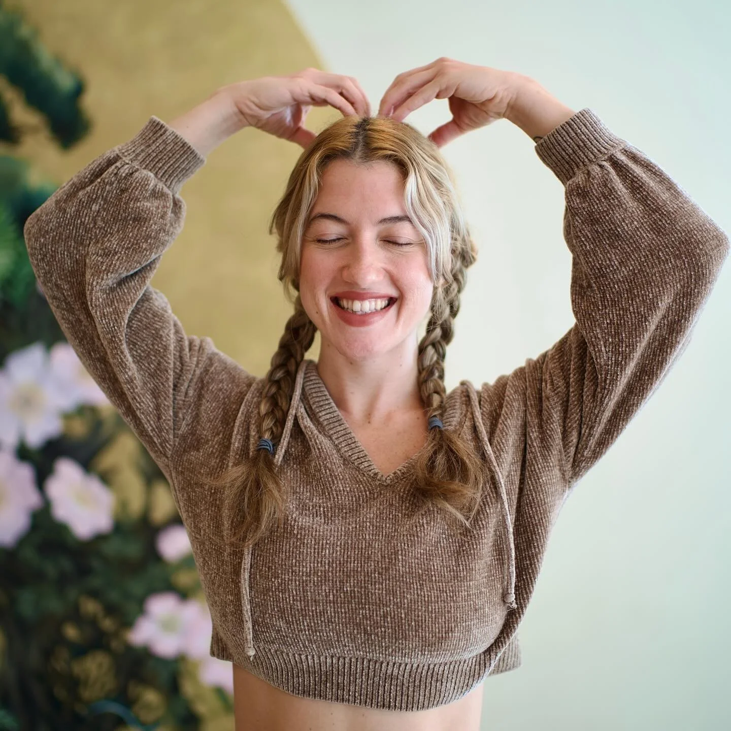 Embody the Meridians this weekend with @oliviayohai ✨✨✨

This is a training for anyone seeking knowledge on a mind, body, and spirit level. Whether you are a teacher, student, body worker, therapist, or simply curious about meridian yoga, you are inv