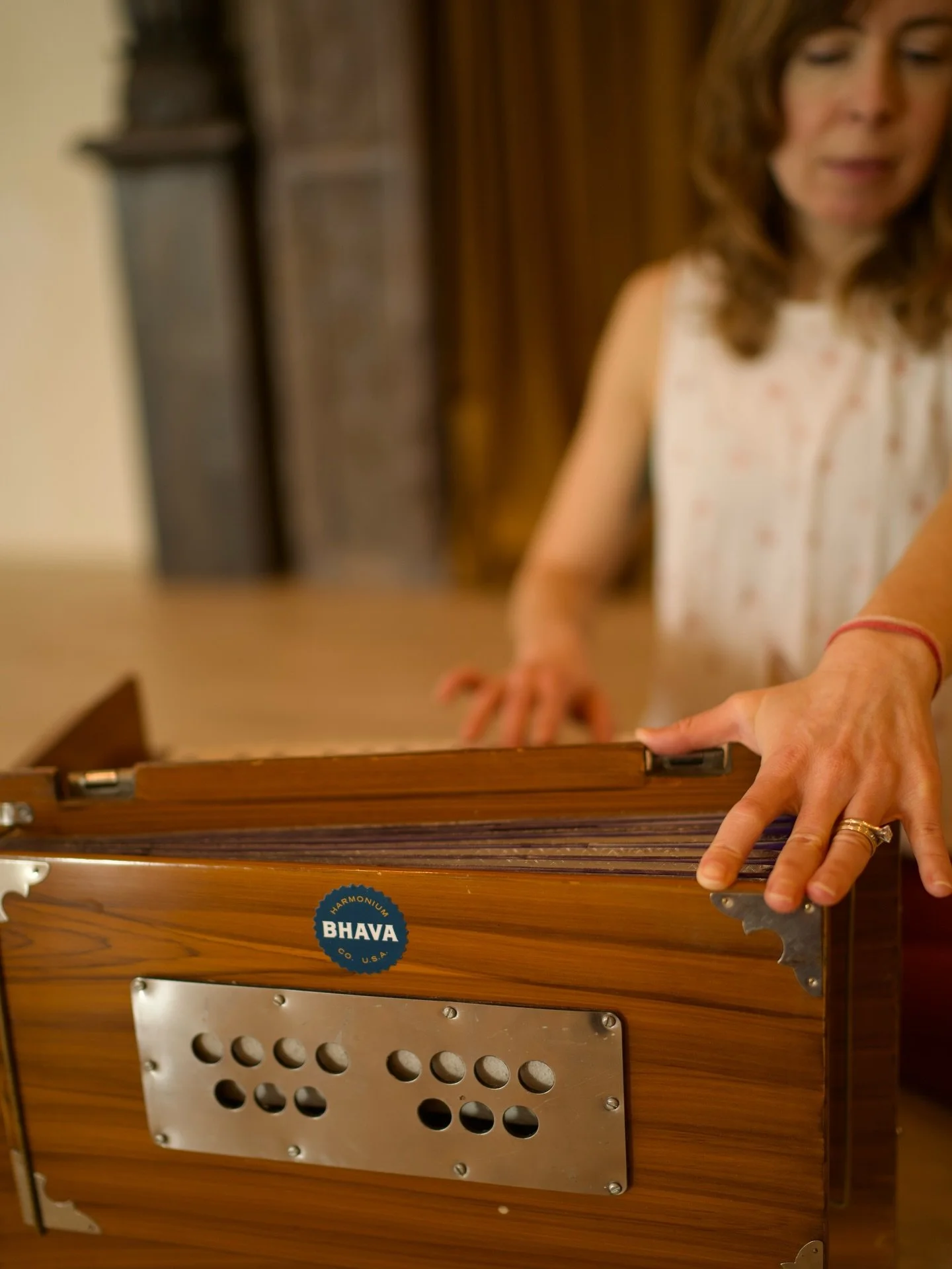 It&rsquo;s beginning to feel a lot like Spring!!!🌱

Save the date and join Izzy plus other Kirtan lovers for a Community Kirtan Class Saturday March 21 11a-12p to celebrate the Spring Equinox!

Kirtan is call and response chanting accompanied by mus