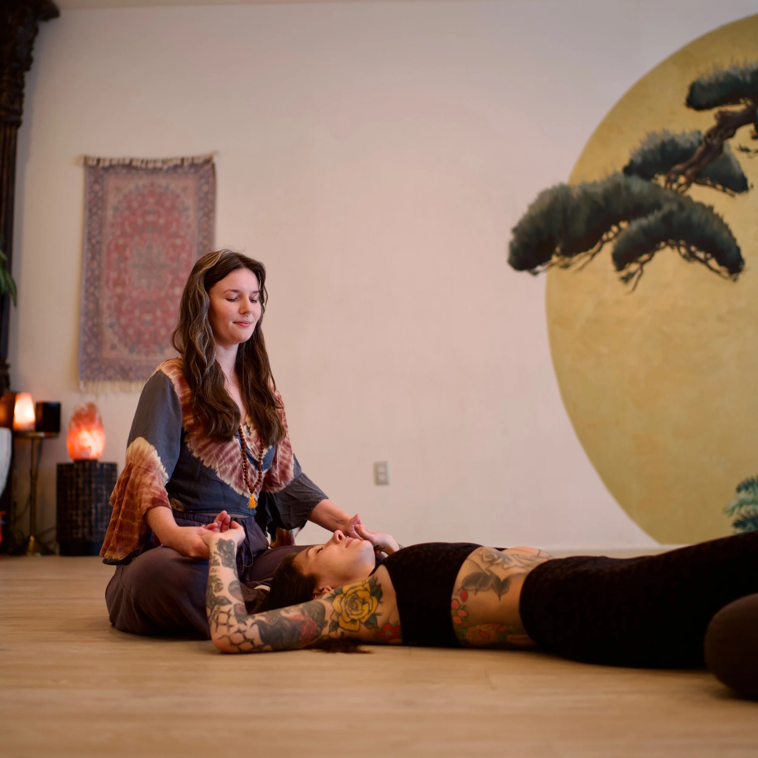 Happiest birthday to the one and only @cocolorenza !!! She keeps the wheels on the bus at both @theyogadojo and @theta_wellness_rva while navigating massage school and life, and does it all with grace and heart. The Dojo x Theta community loves you b