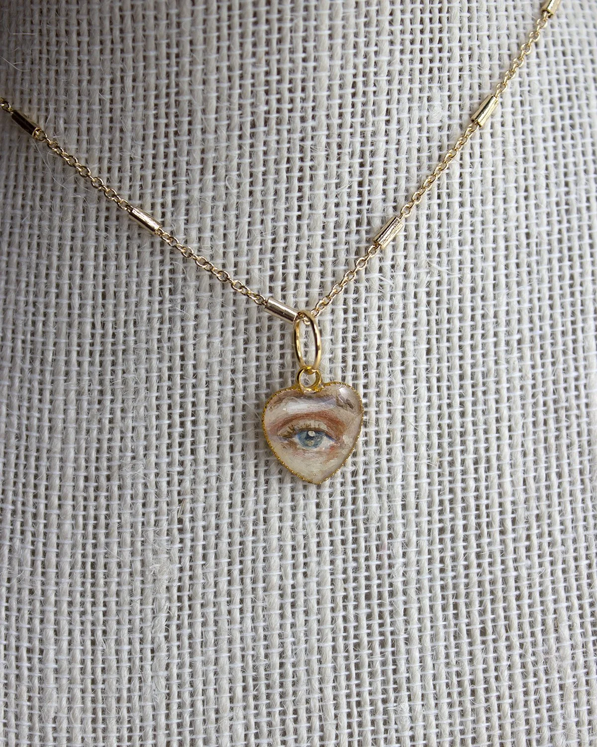 LauraShull_Necklace_2b.jpg
