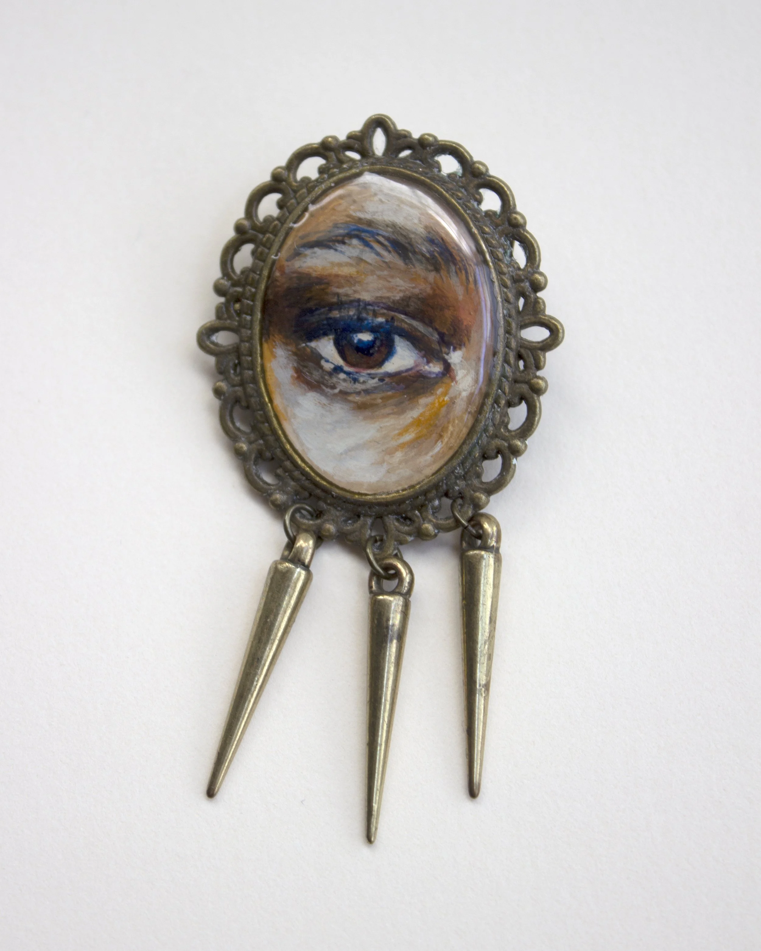 LauraShull_Brooch_2b.jpg