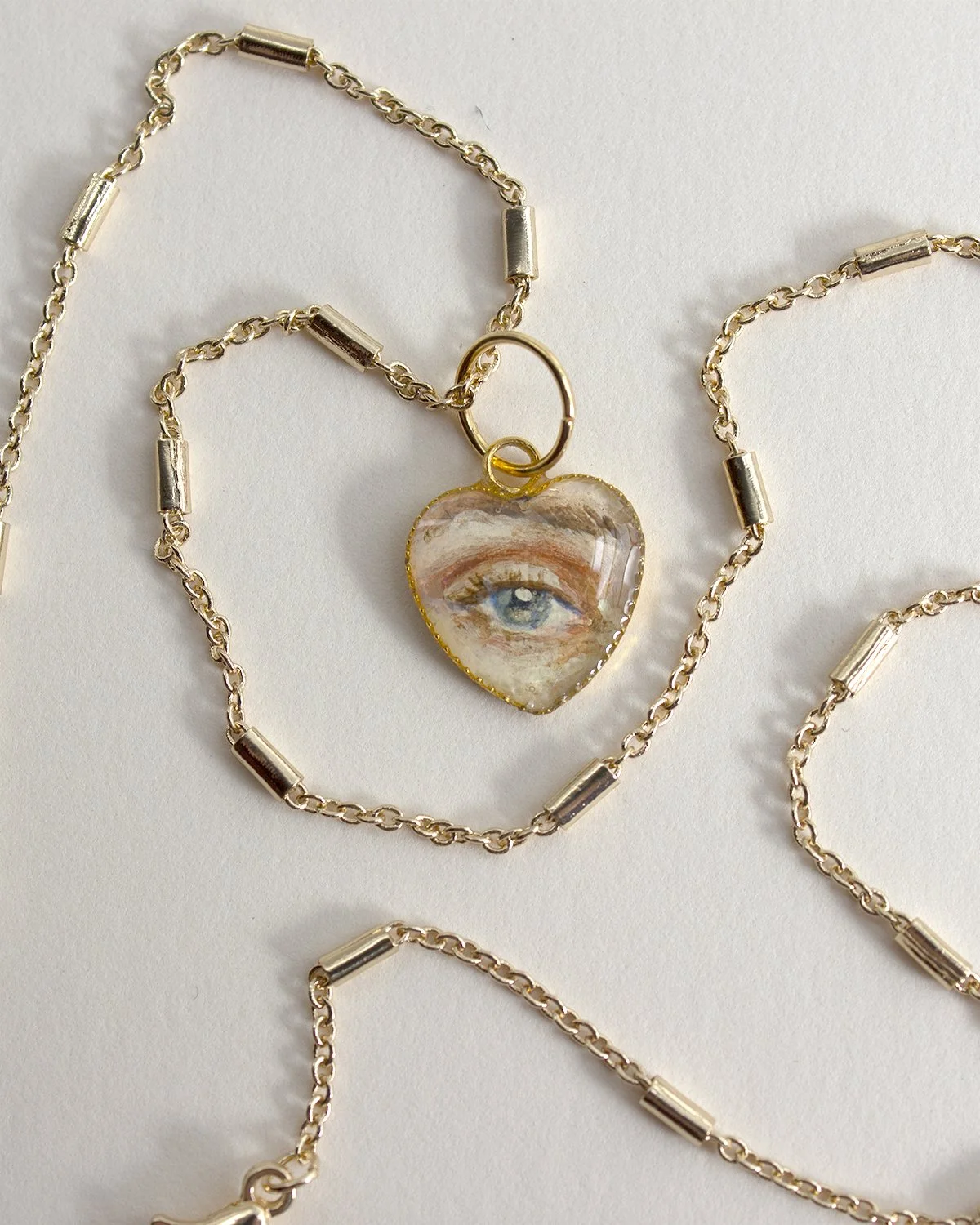 LauraShull_Necklace_2cb.jpg