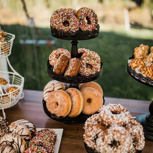 Not sure what to serve at your next event? Donuts are the newest (and sweetest) trends to consider. They're easy, delicious, and affordable. Plus they look really good next to our '57 Ford, WolfPig. Reach out to book her for your next event:&nbsp;htt