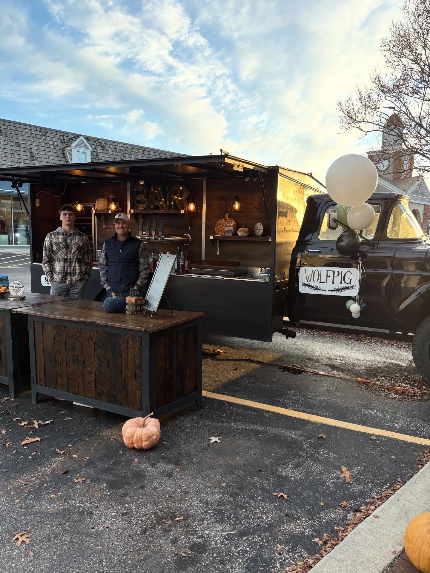 Wolfpig was grateful to be included in the Magnolia Annual Pie Event!  It was a huge success!