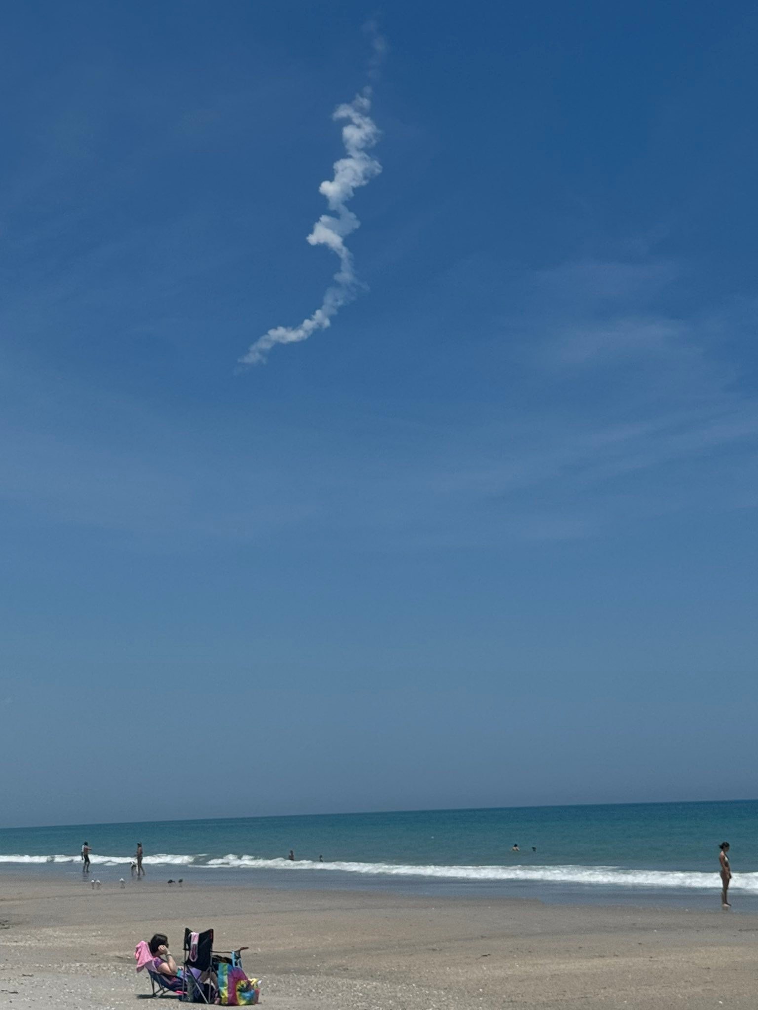 Missal launch over the Atlantic Saturday, Cape Canaveral, Fla