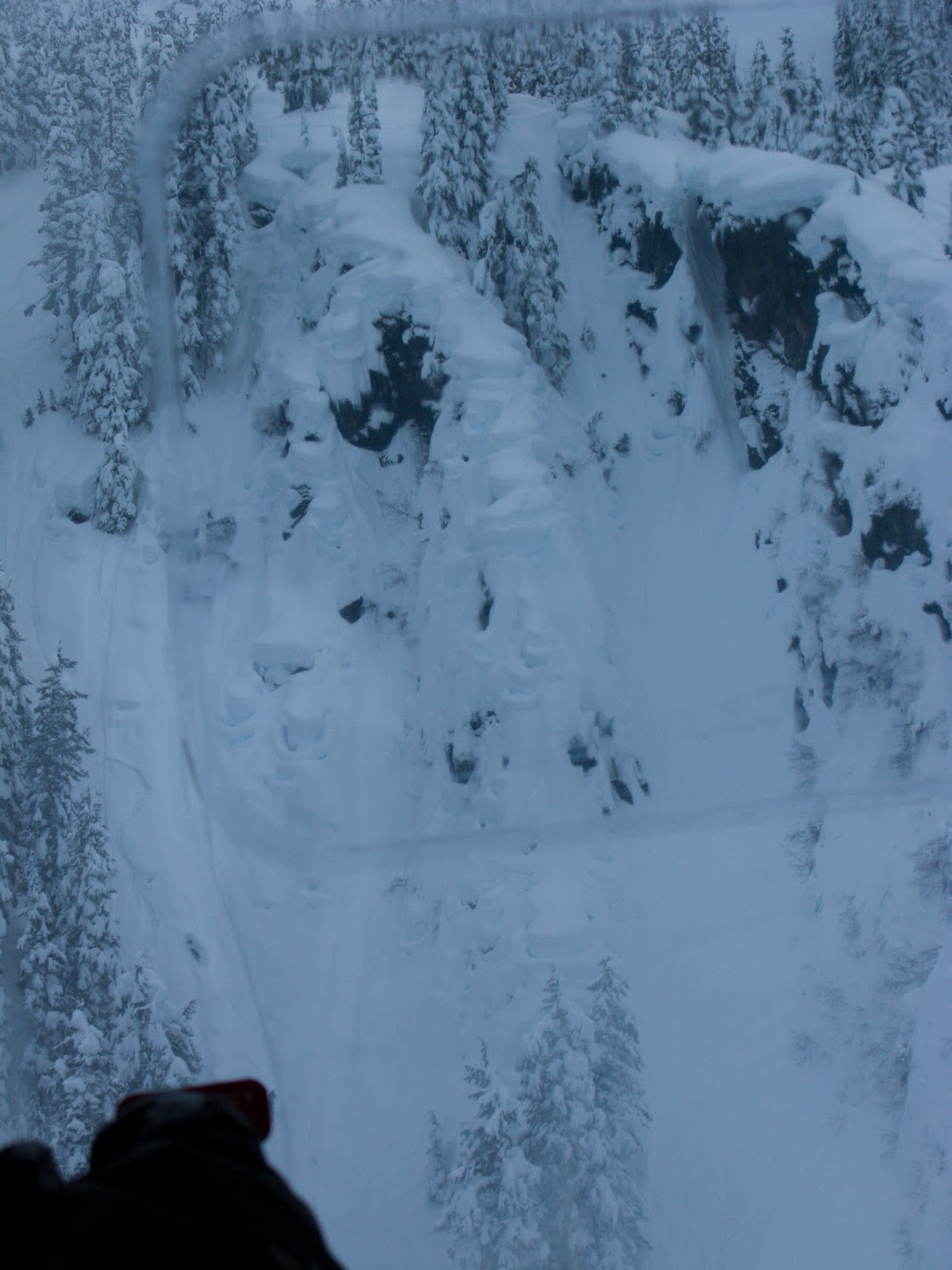 Best Pillow Line / photo: Dano Pendygrasse