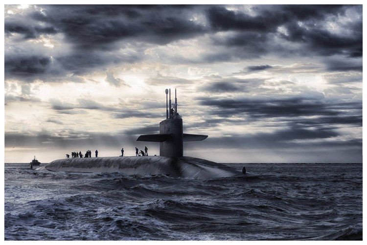 submarine-frame.jpg
