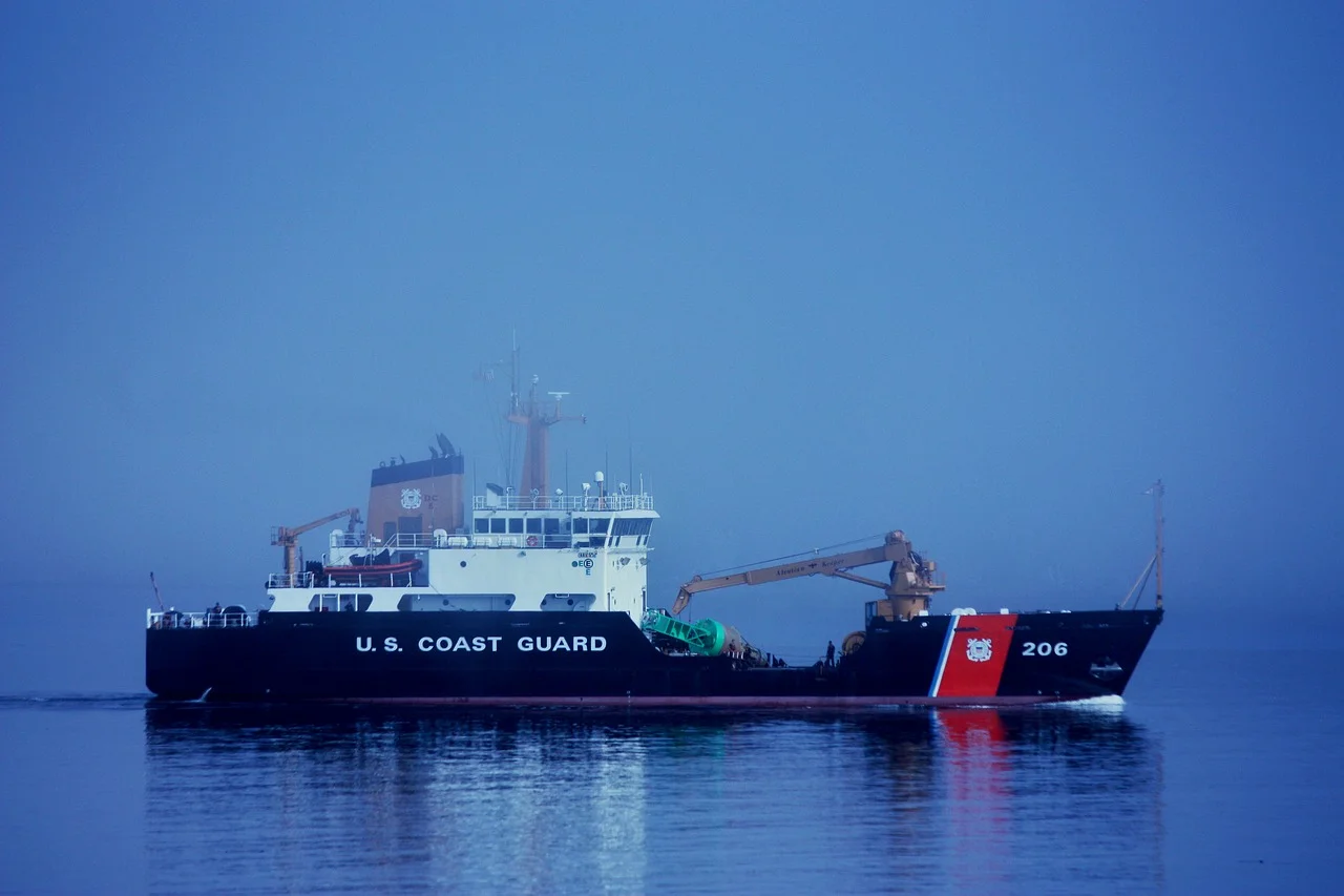 coast-guard-3591295_1280.jpg