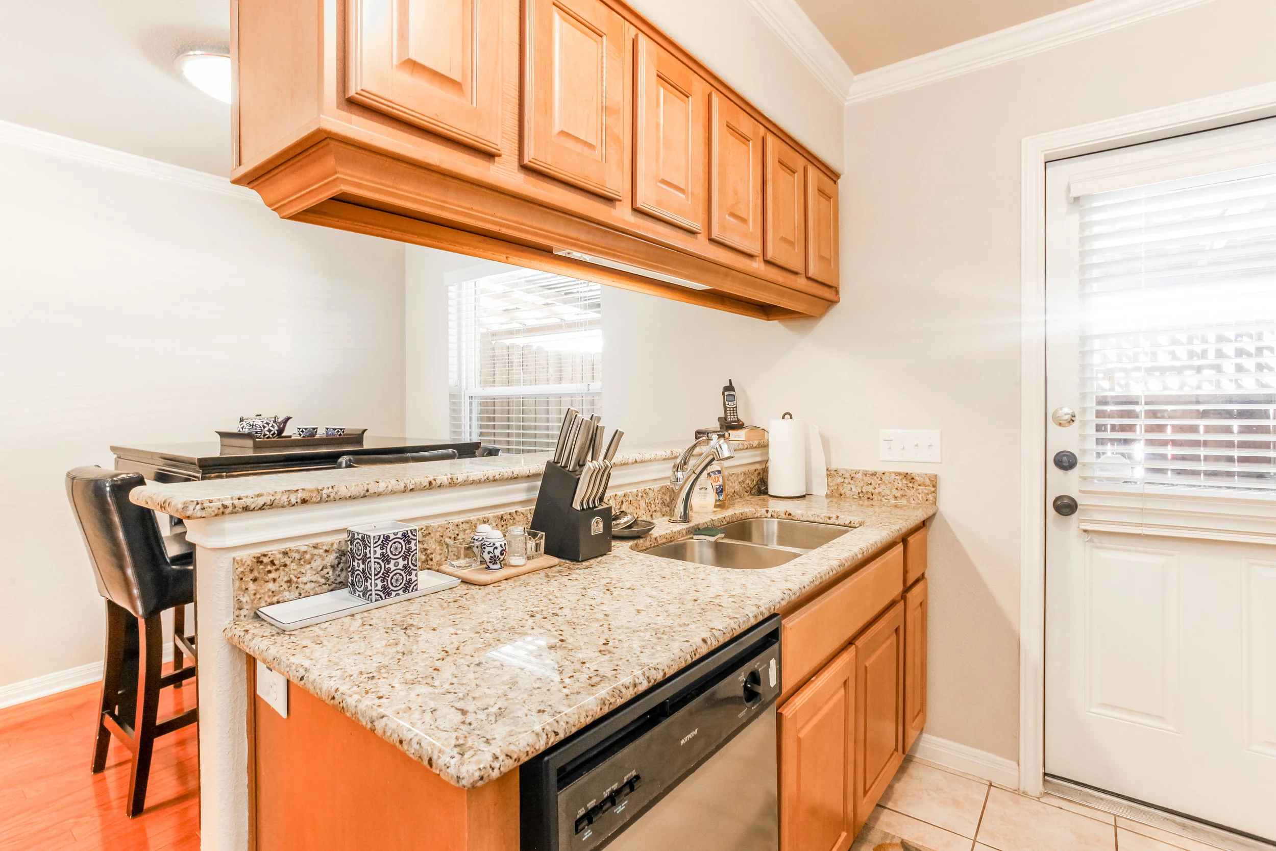 1500 Eastside Drive 106-16.jpg
