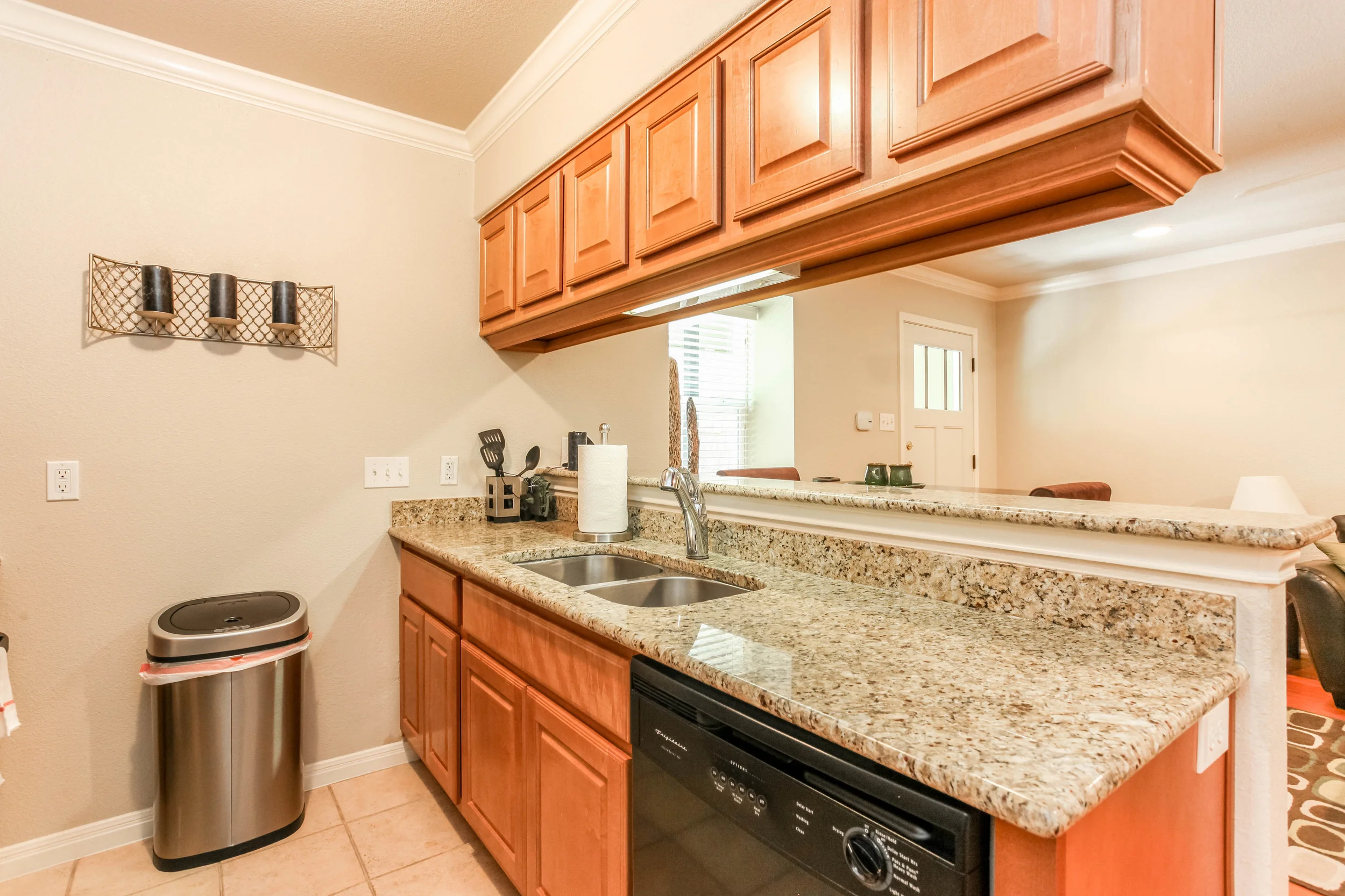 1500 Eastside Drive 214-1.jpg