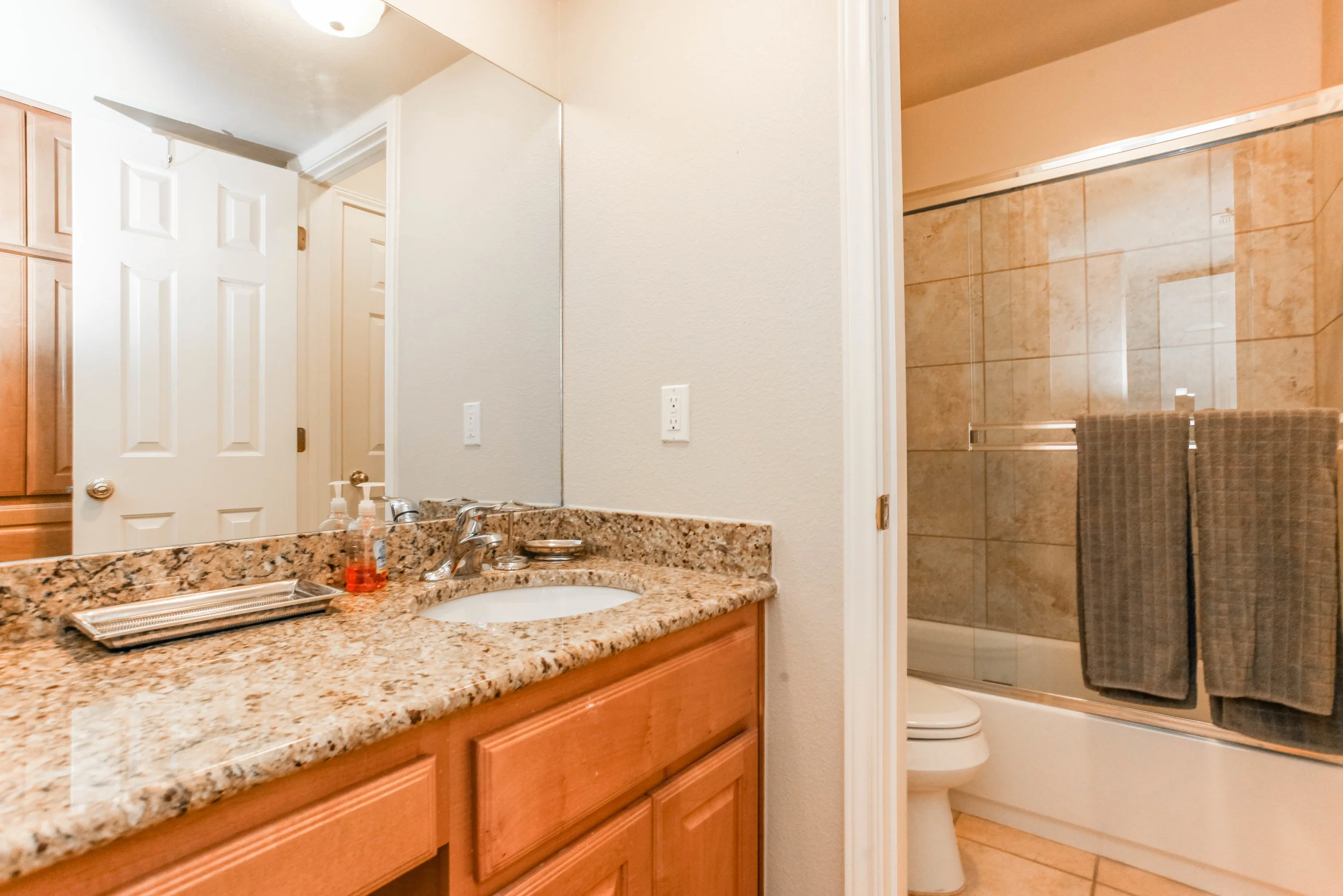 1500 Eastside Drive 217-5.jpg