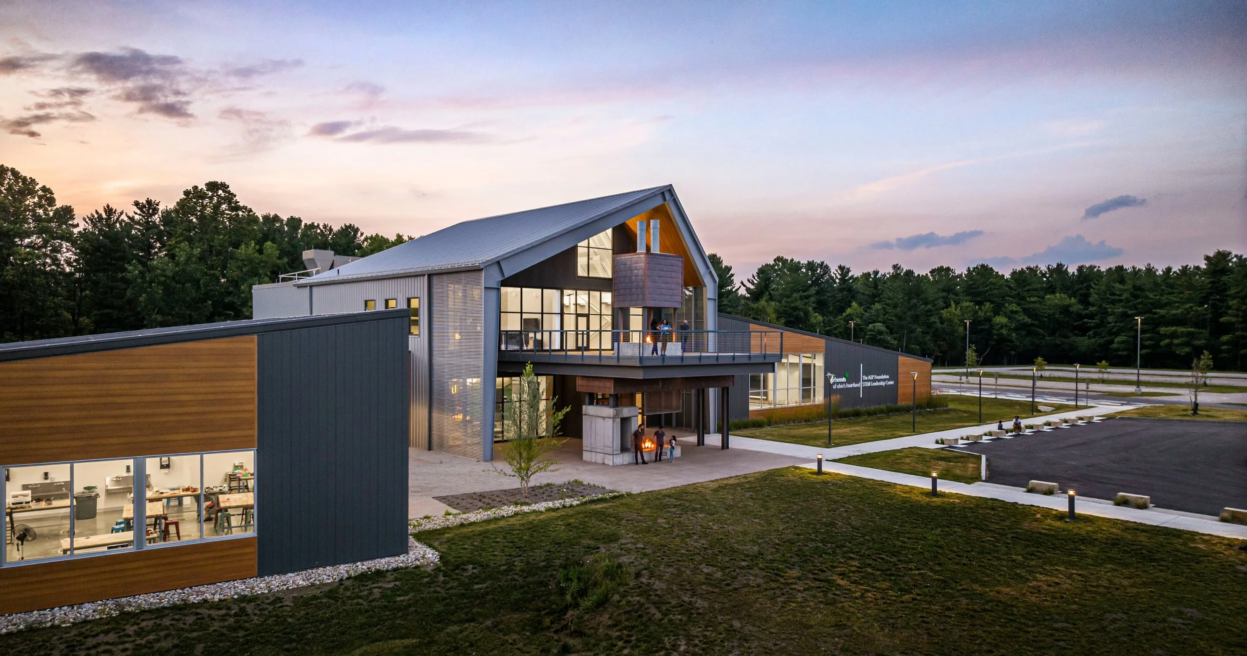 The best community spaces do more than serve today&rsquo;s needs- they inspire tomorrow&rsquo;s leaders.
Designed to support hands-on learning, exploration, and discovery, the Girl Scouts STEM Leadership Center creates opportunities for young people 