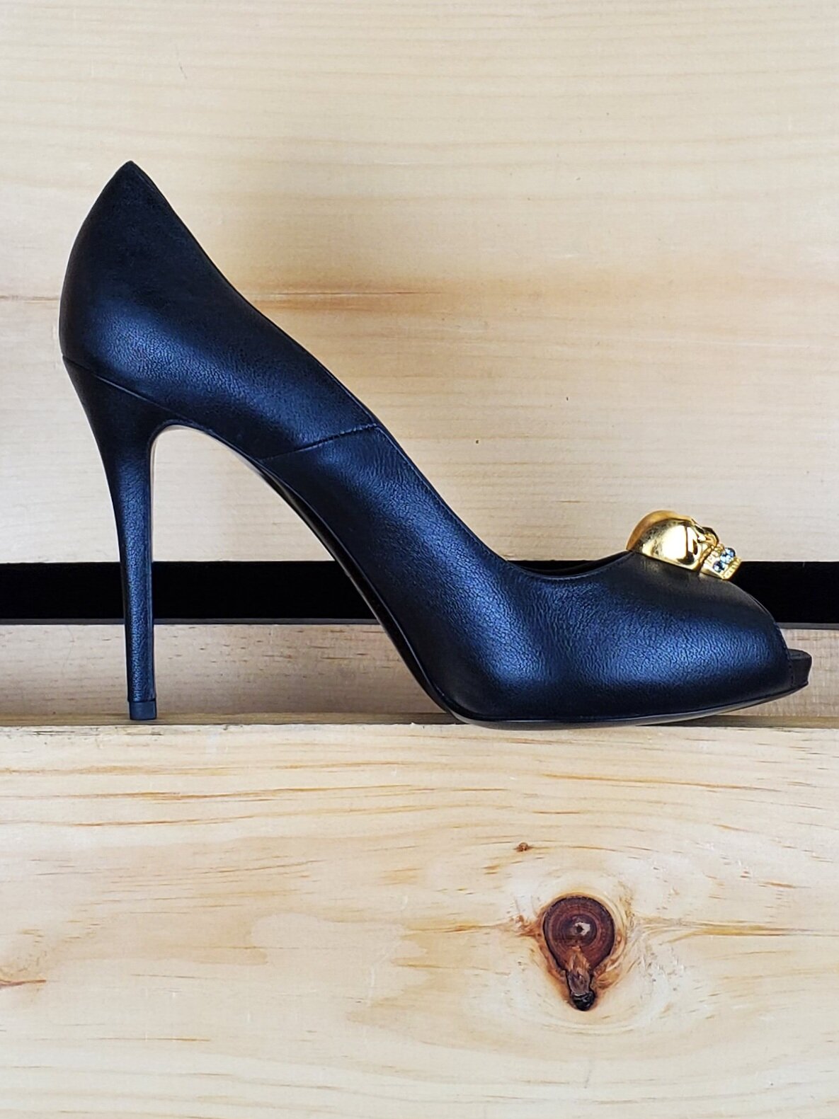 Alexander mcqueen skull pumps online