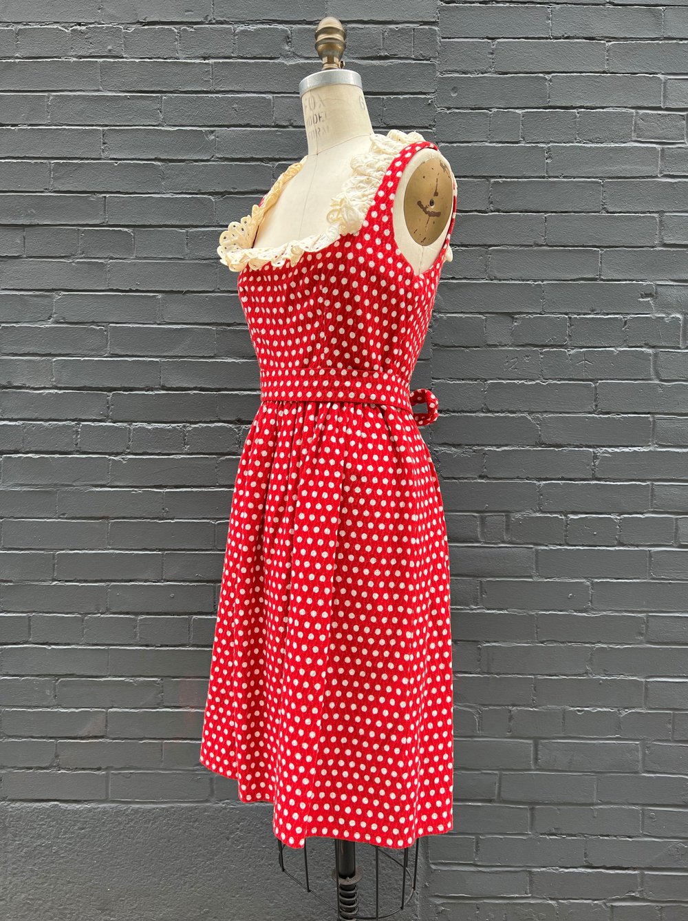 Vintage Oscar de la Renta Dress City Opera Thrift Shop Vintage Oscar de la Renta Dress City Opera Thrift Shop
