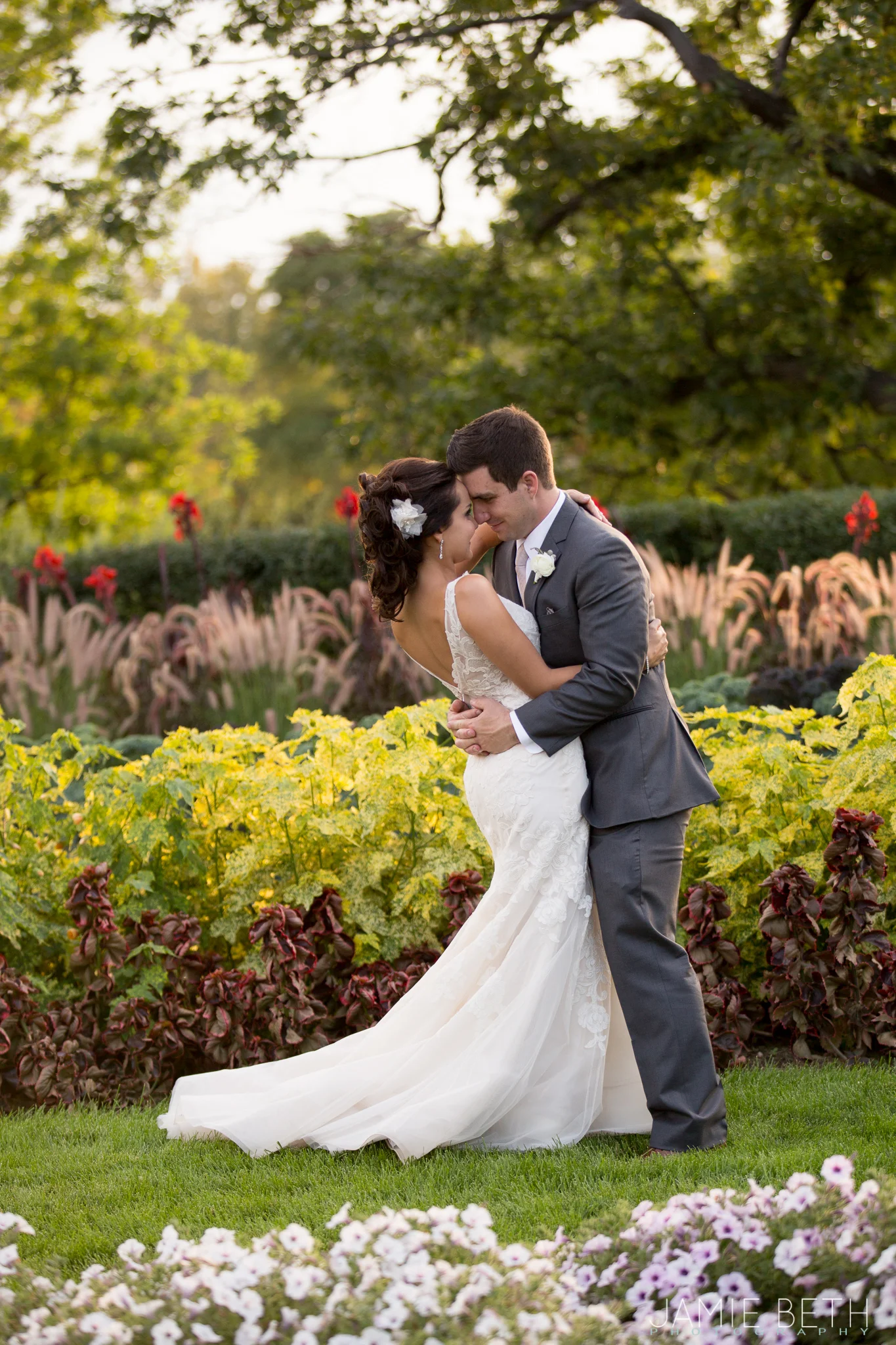 LWD Bride: Kate's Urban Garden Wedding