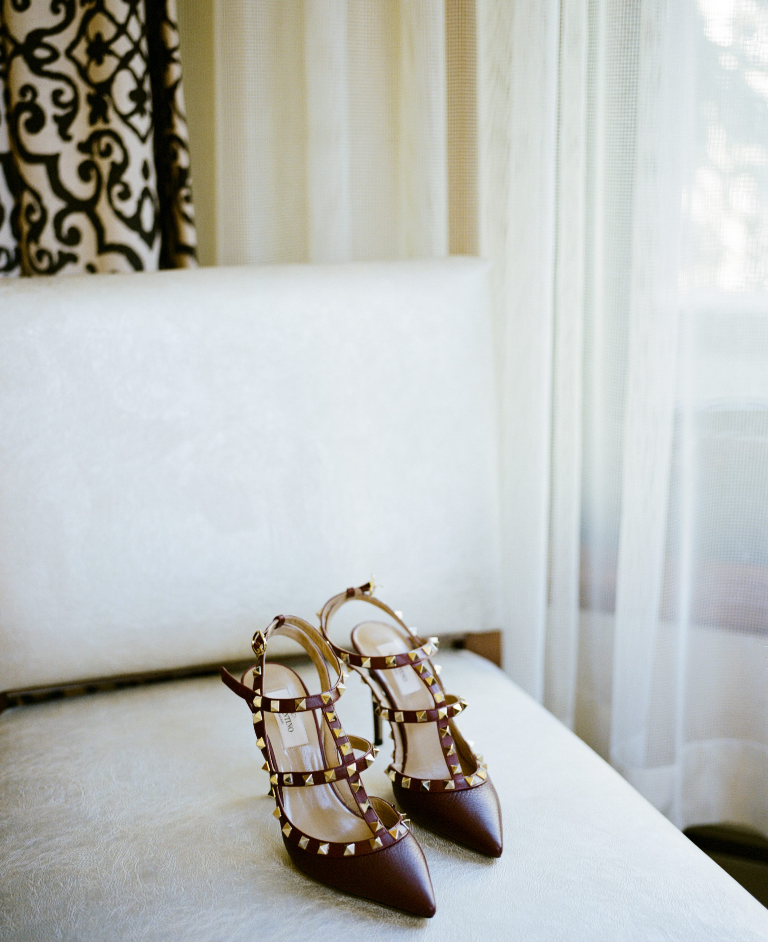 Kelly + Josh | Fall wedding at the Park Hyatt Beaver Creek | Valentino shoes | Ash Imagery