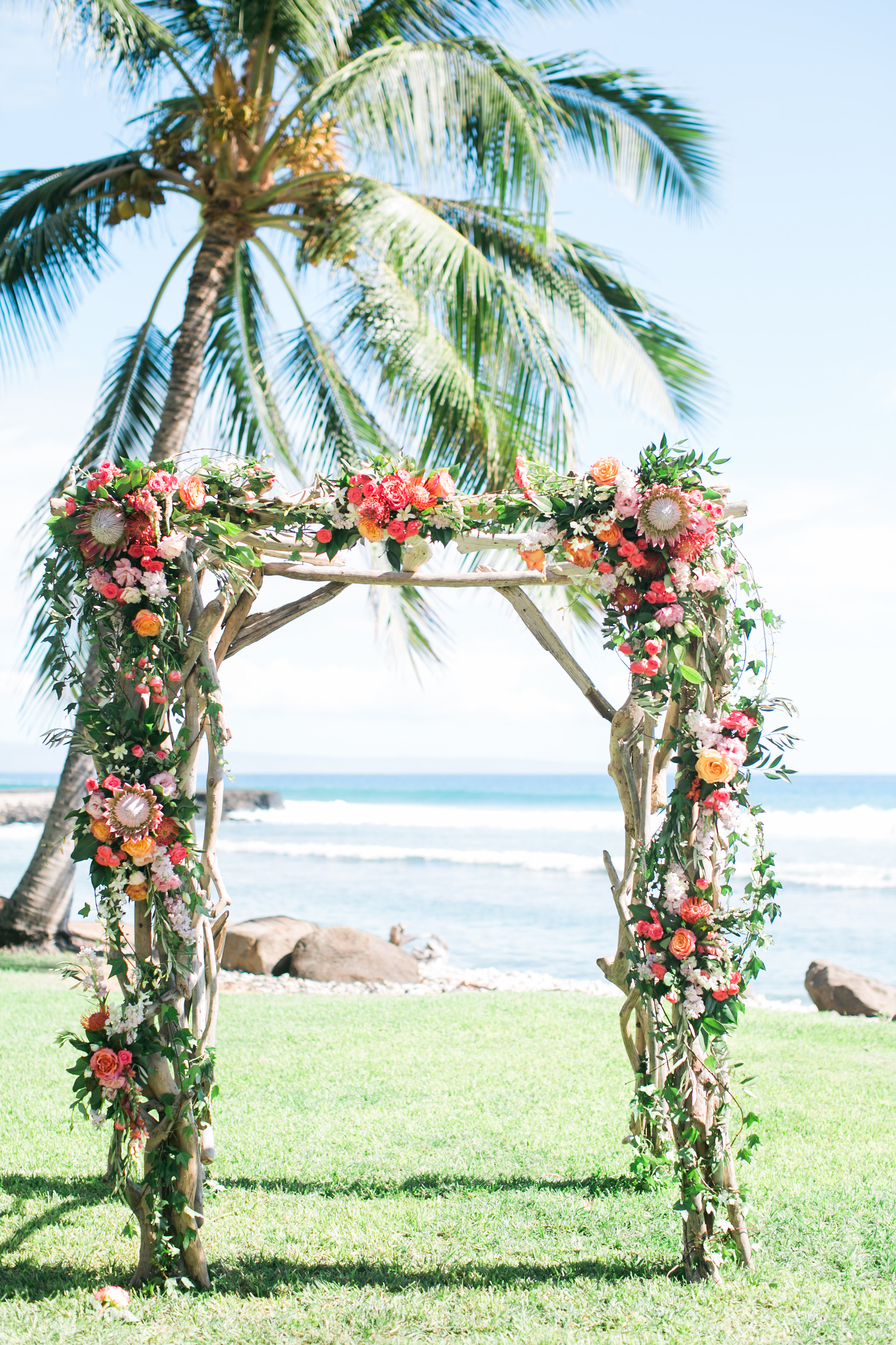  Beach wedding ceremony arch | Joanna Tano Photography 