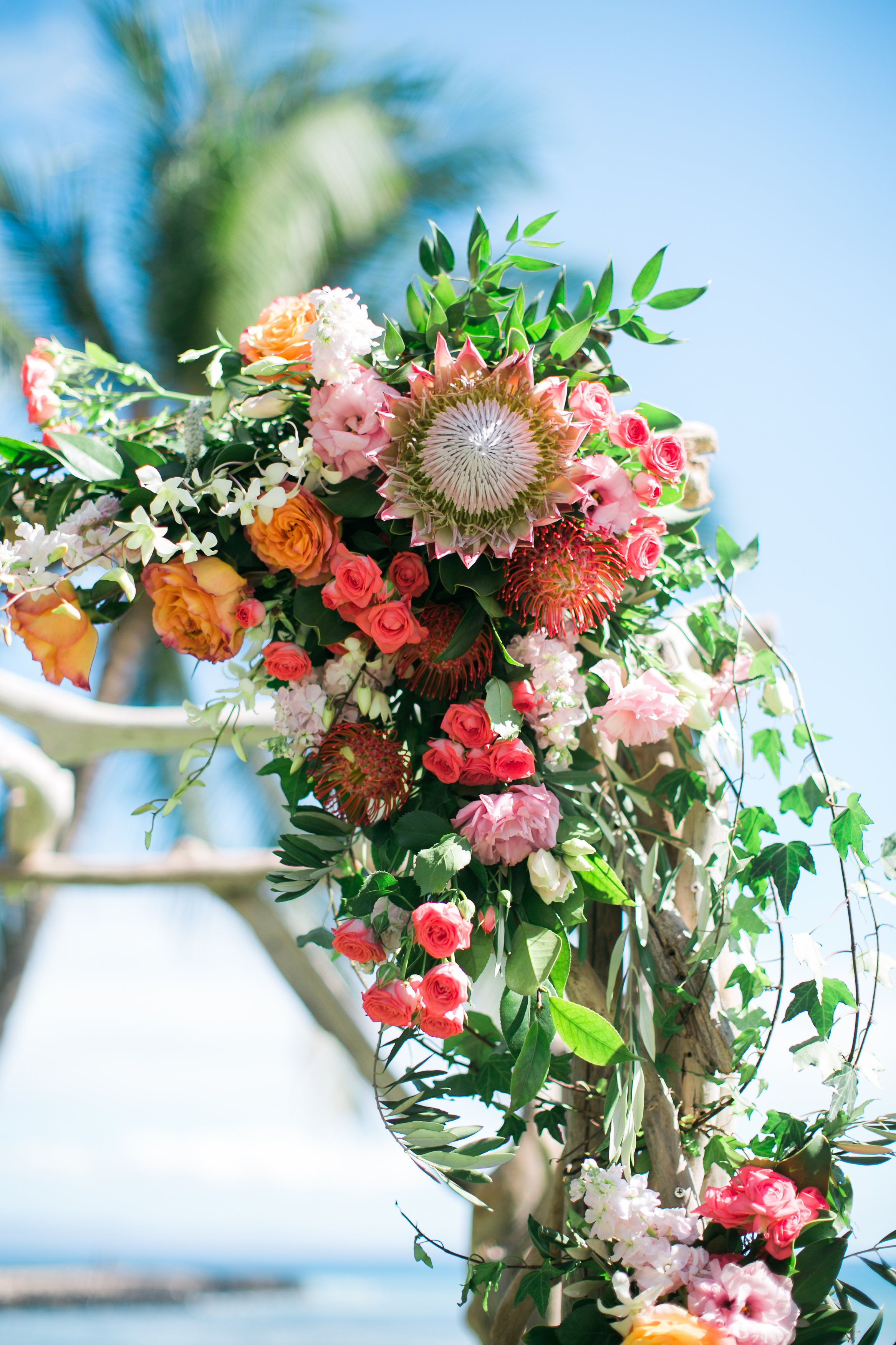 Hawaii wedding flowers | Joanna Tano Photography