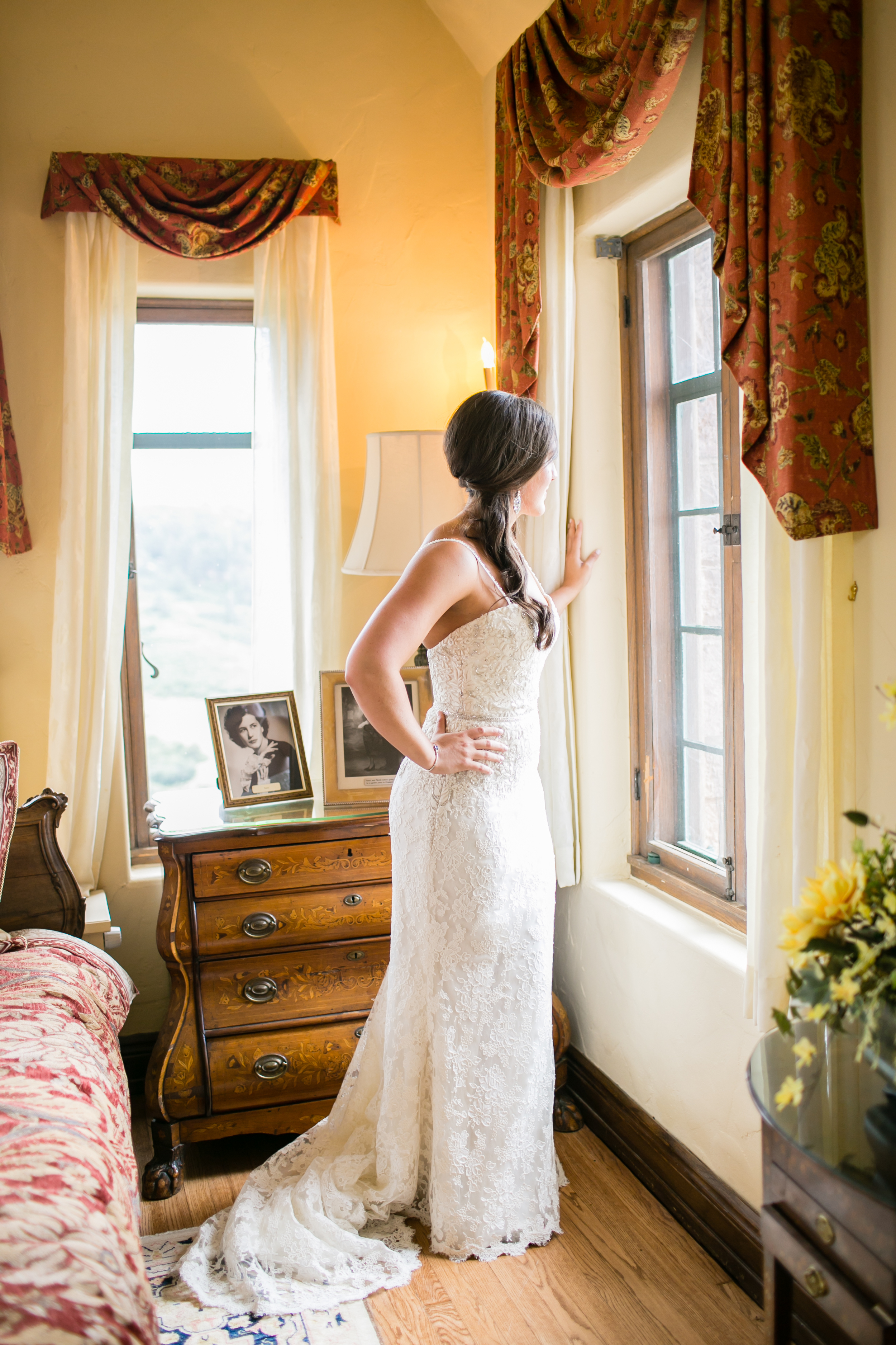  Colorado Wedding | Reem Acra gown from Little White Dress | Liz Cook Photography 
