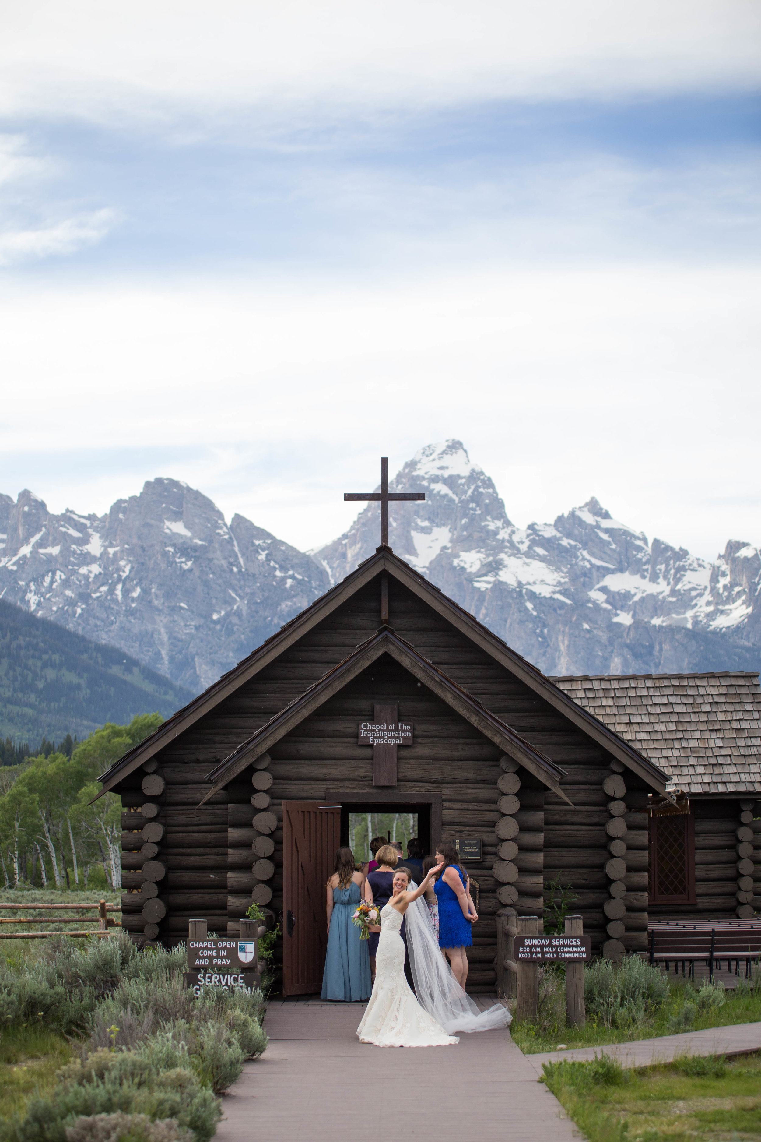 Kendall + Patrick | Robert Bullock Bride "Alessia" from Little White Dress Bridal Shop in Denver | Sarah Averill Photography