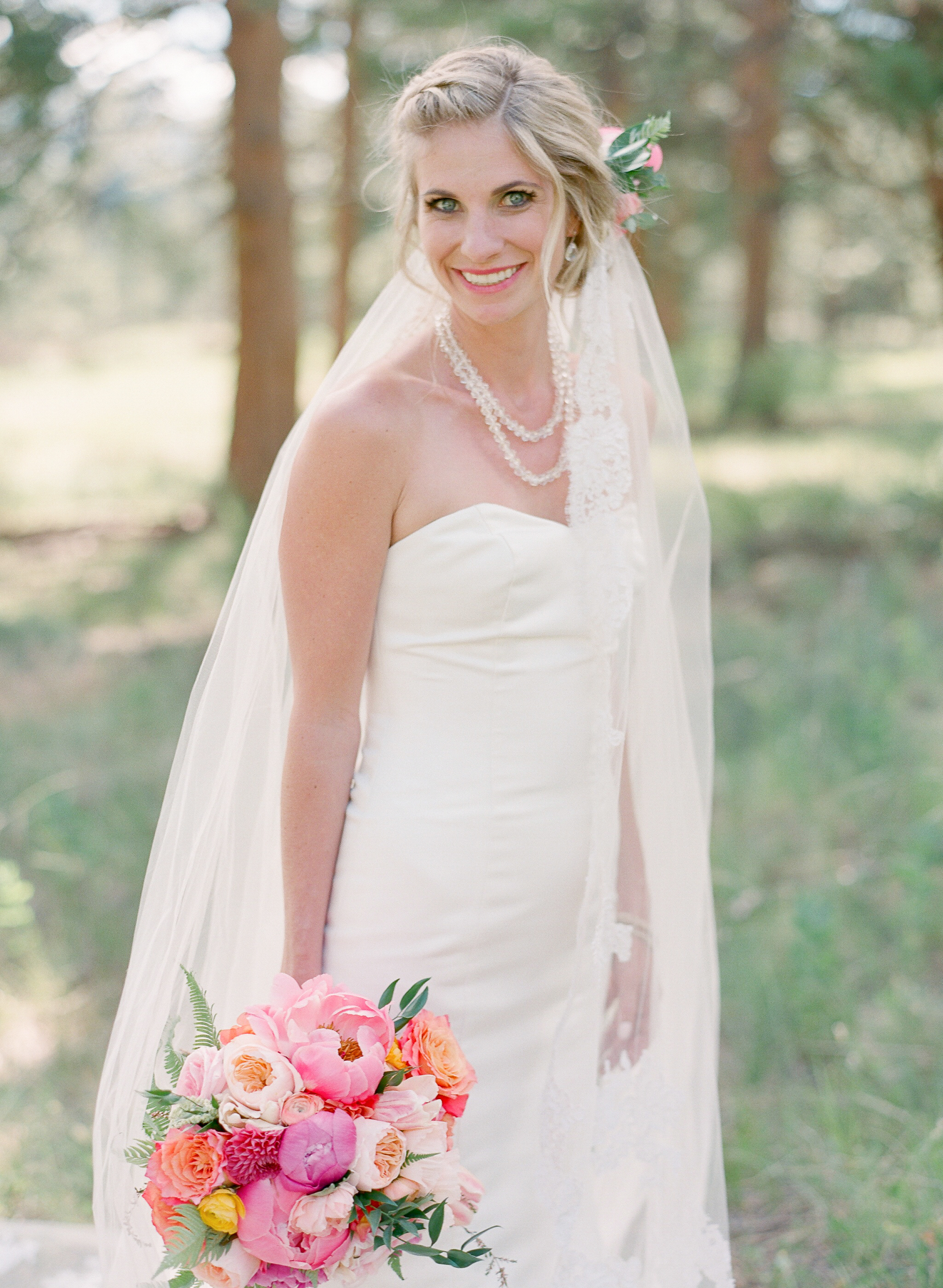  Kellie + Rob | Della Terra Mountain Chateau | wedding gown "Sarah" by Robert Bullock Bride and belt "Francine" by "Sassi Holford" | Laura Murray Photography 