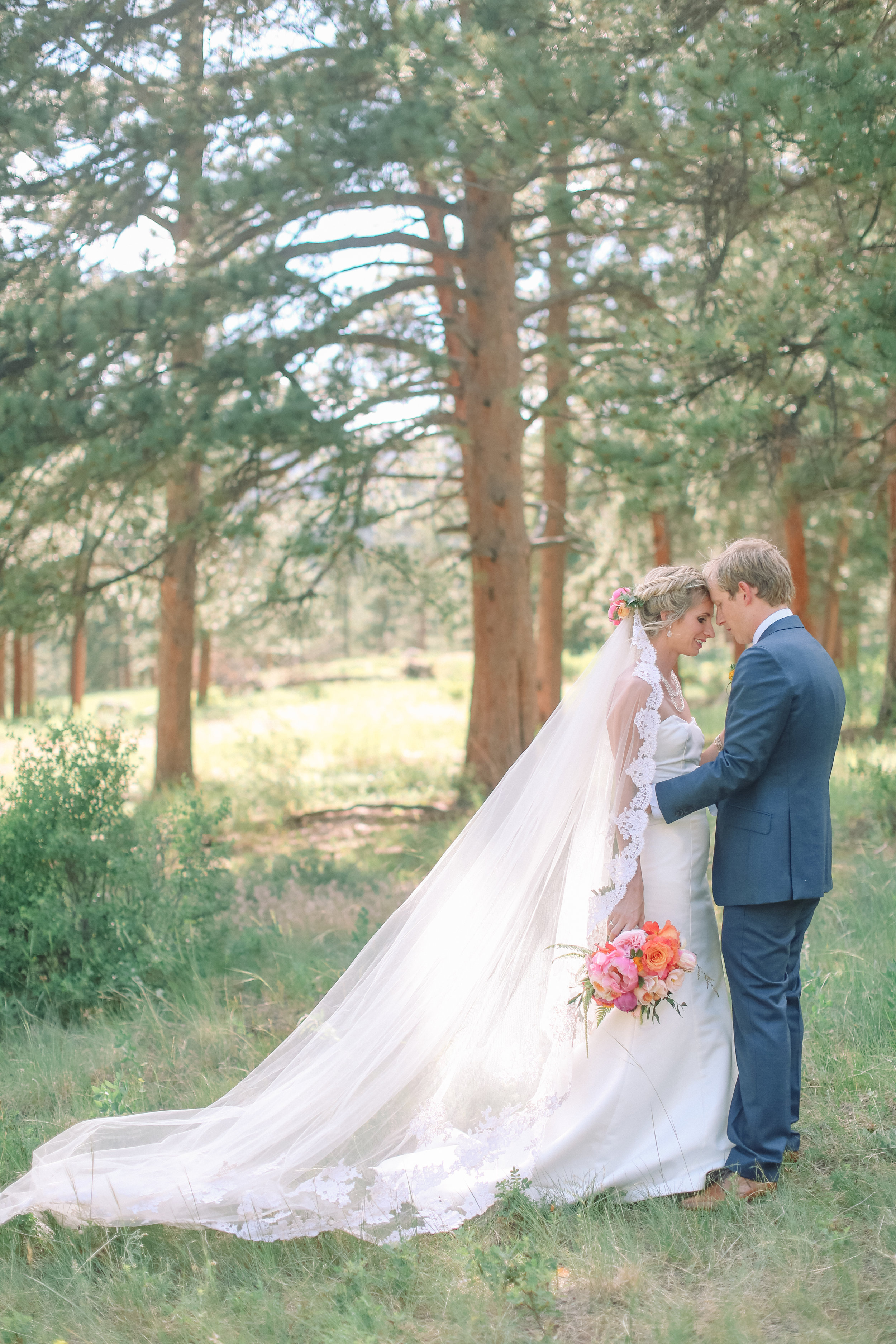 Kellie + Rob | Della Terra Mountain Chateau | wedding gown "Sarah" by Robert Bullock Bride and belt "Francine" by "Sassi Holford" | Laura Murray Photography