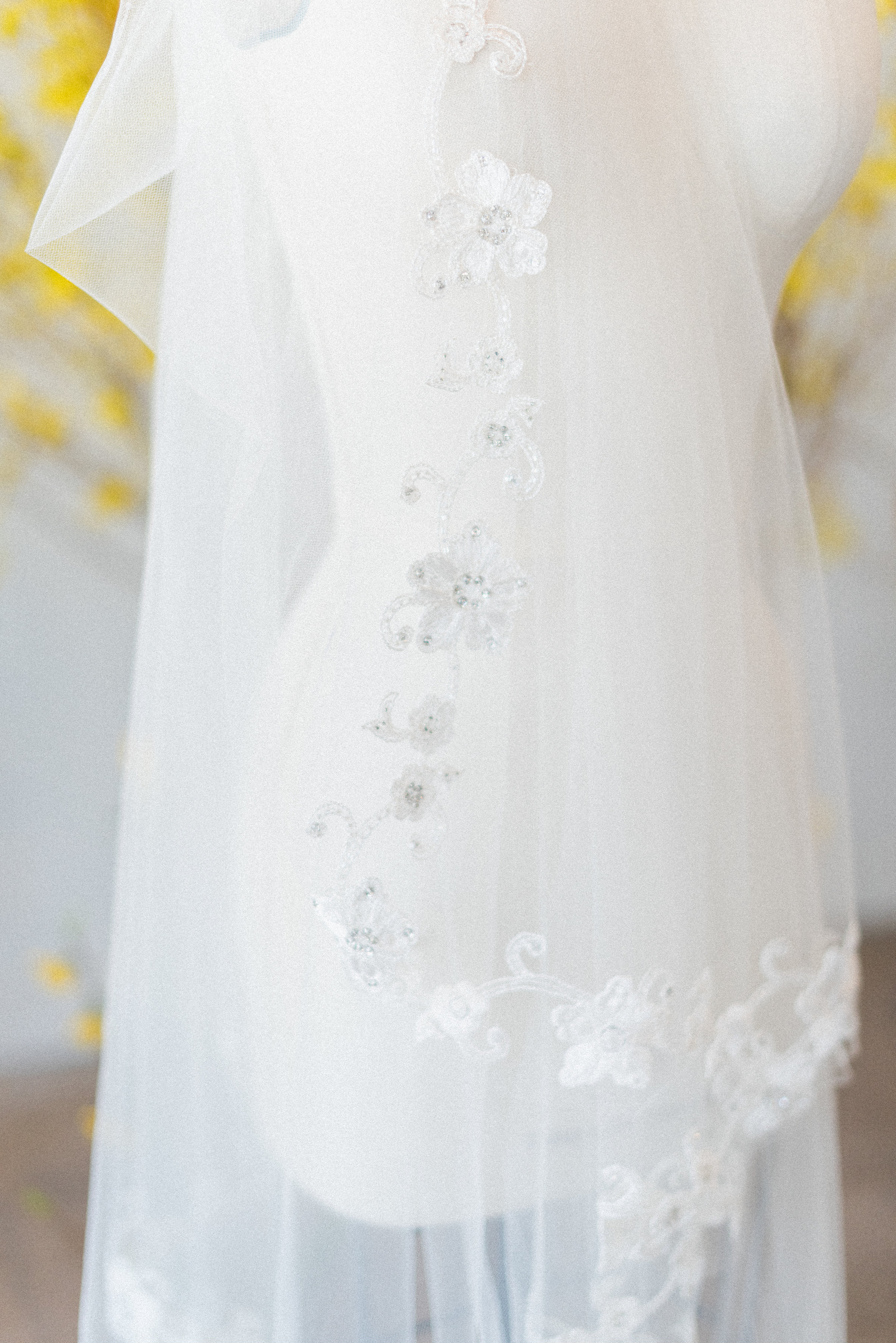  Claire Pettibone Heirloom veil | Spring Bridal Inspiration from Little White Dress Bridal Shop in Denver, Colorado | Decorus Photography 