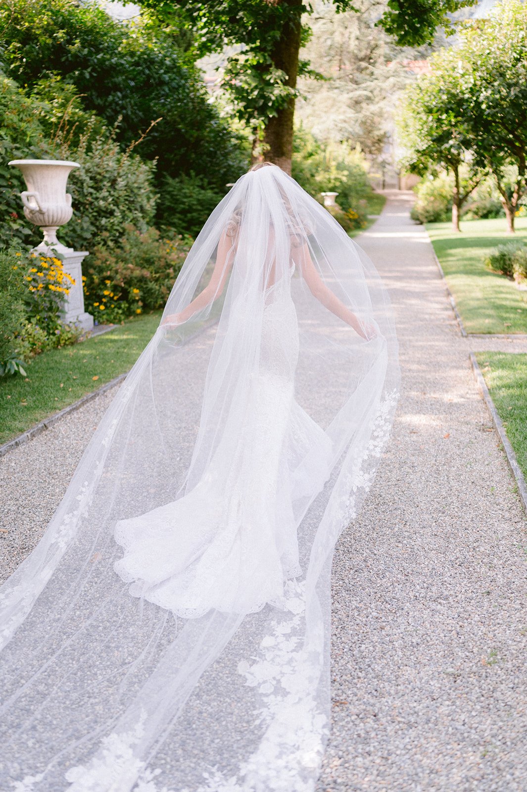 galia lahav bride