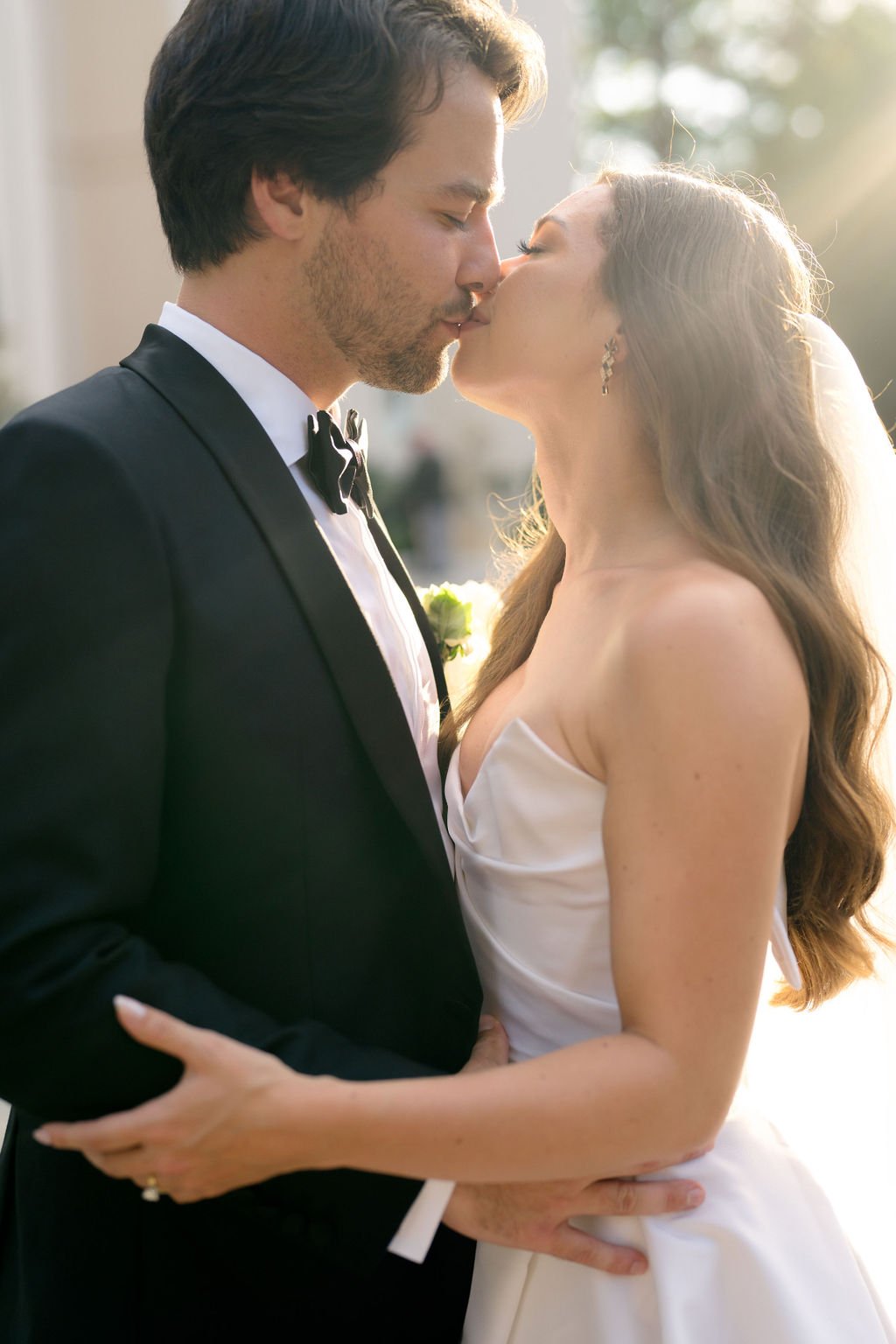  Bride and groom portraits vivienne westwood couple kiss 