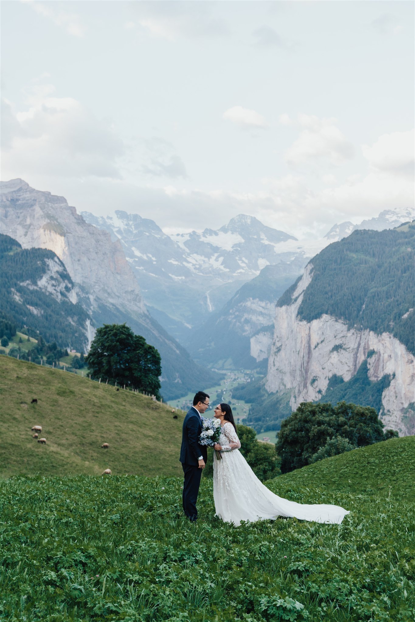  adventure elopement mountain wedding  long sleeve dress Aline 