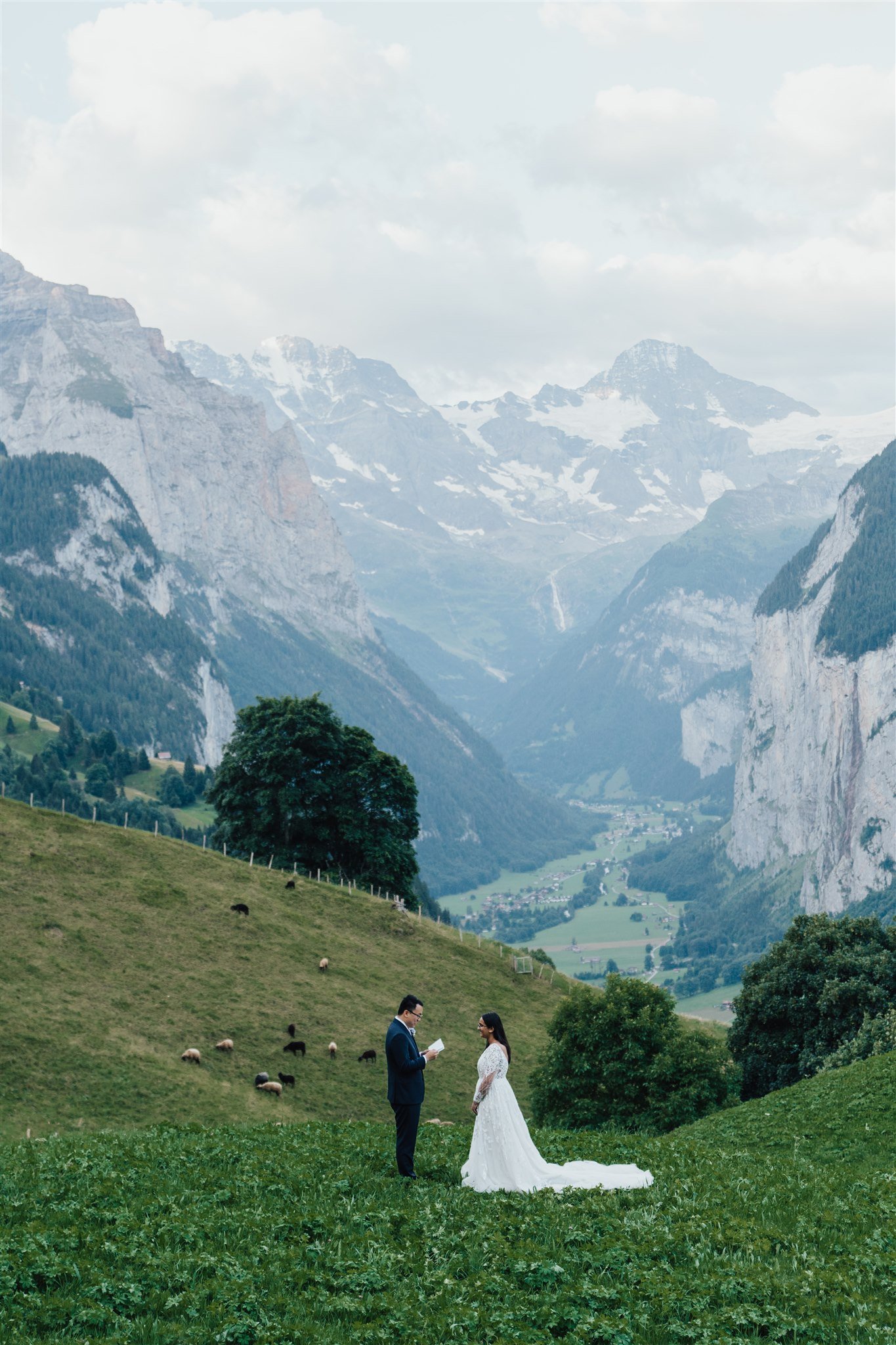  adventure wedding mountain elopement long sleeve dress Aline gown 