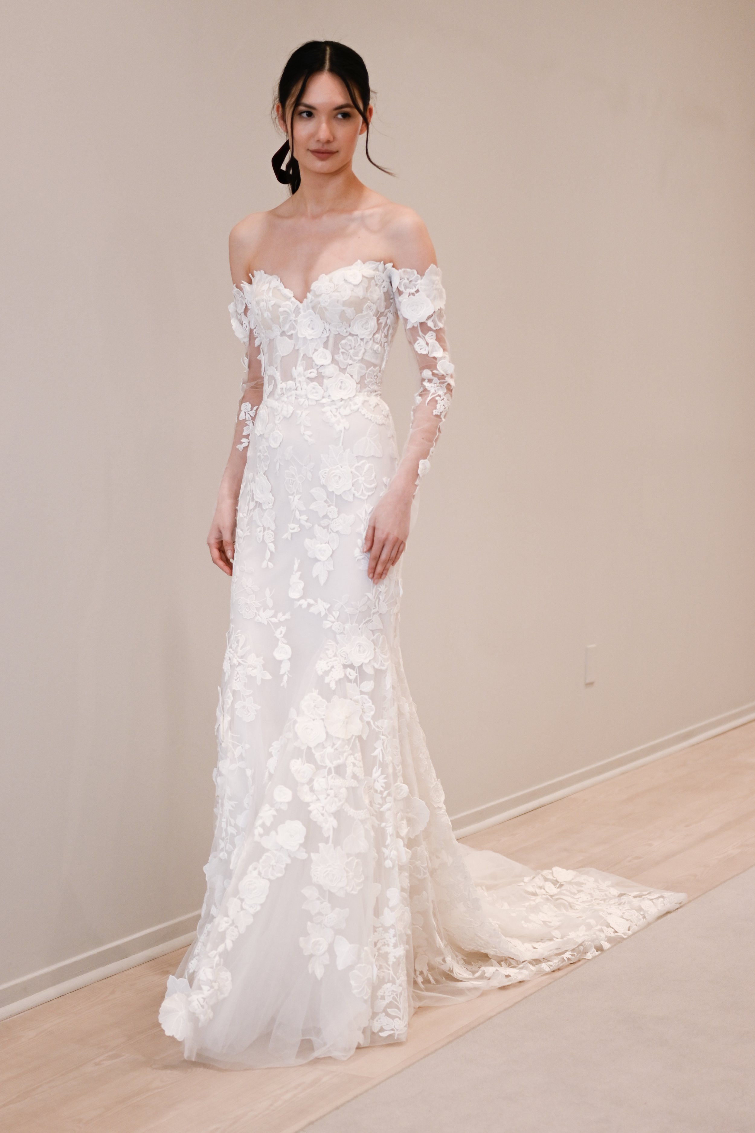 Monique Lhuillier Marissa Mini New Wedding Dress Save 26% - Stillwhite