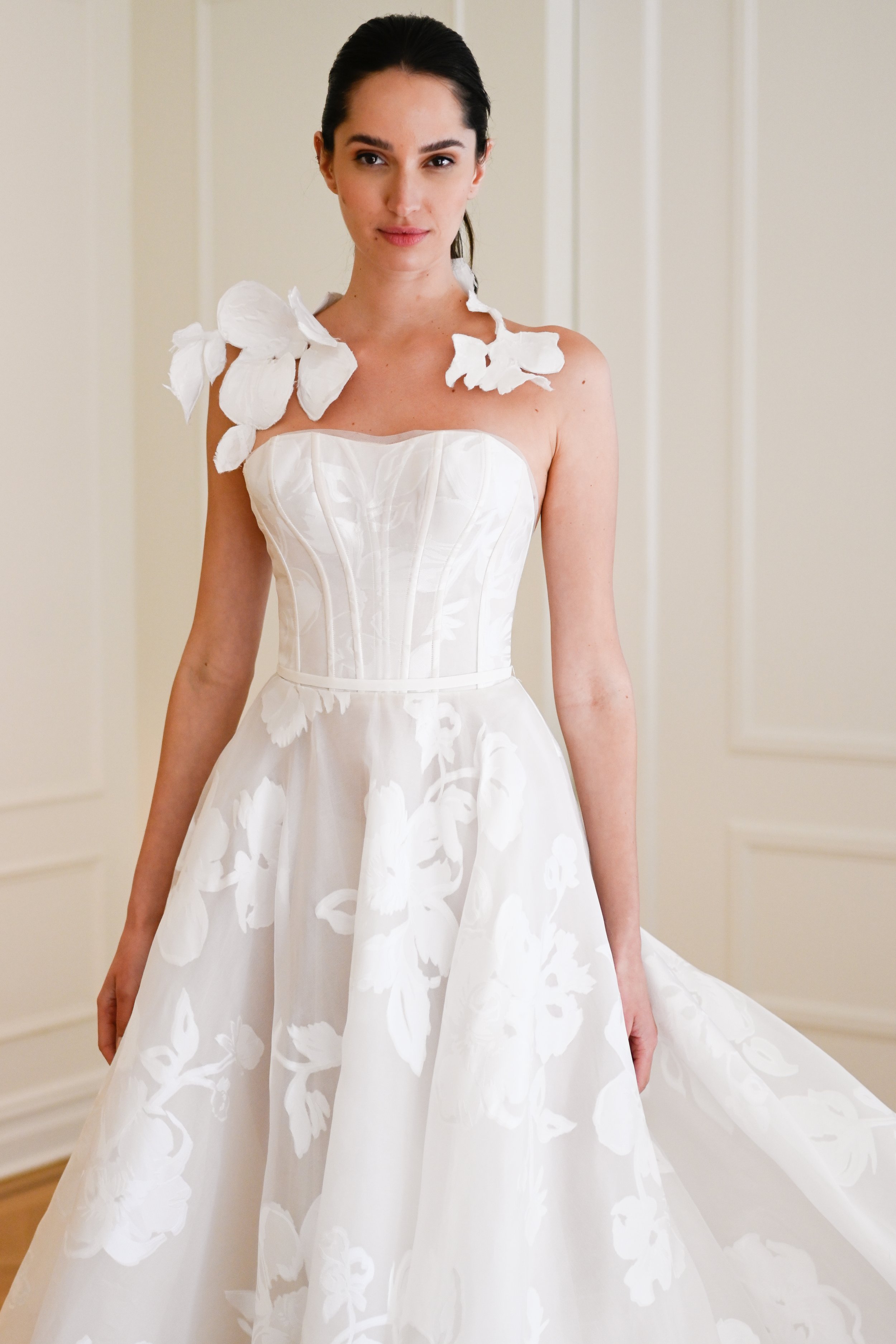 New Mira Zwillinger Couture Spring 2024 - Awakening — LWD