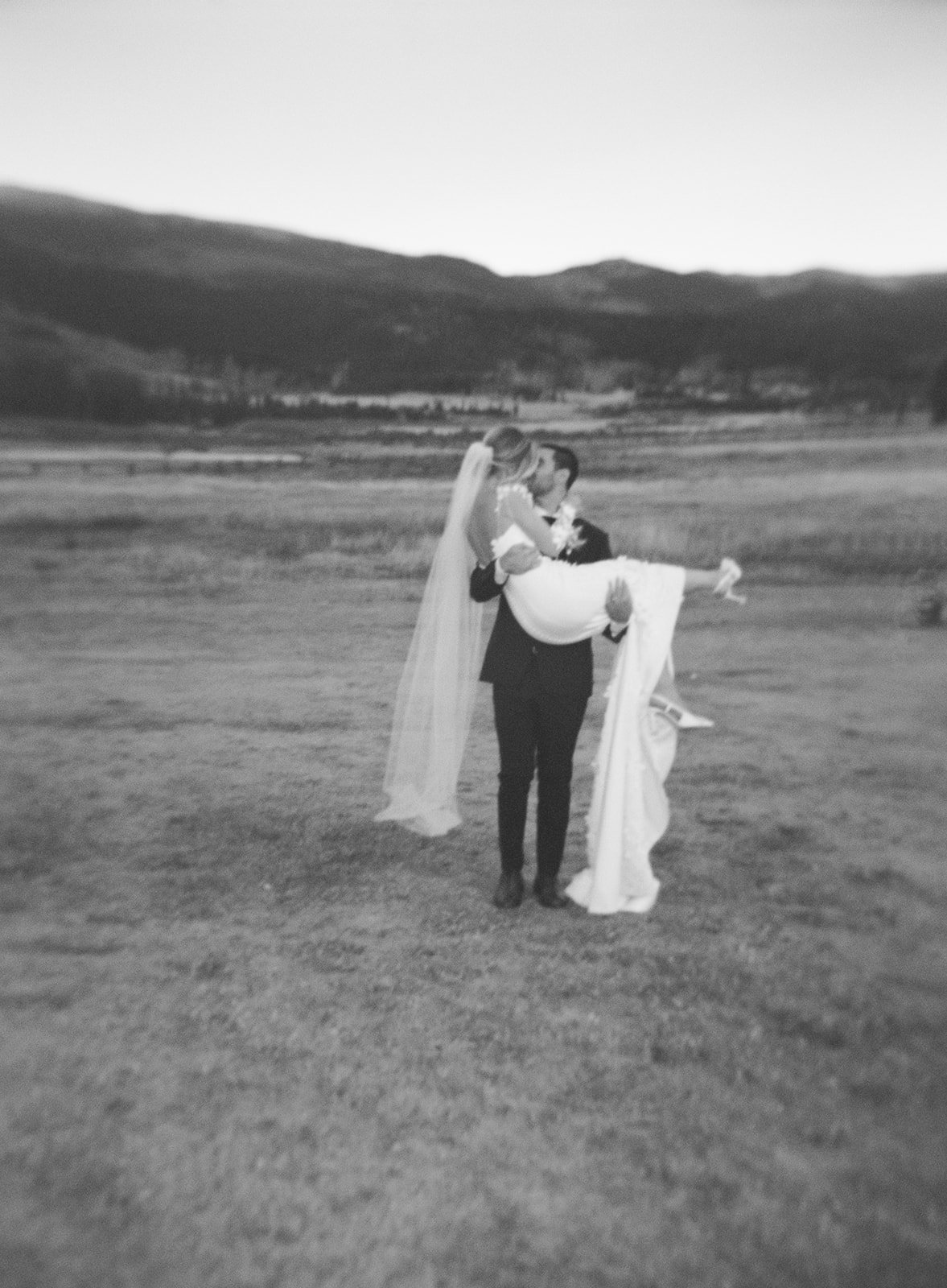  Savin London House of Savin Savin Bridal Kamala fitted wedding dress wedding gown with applique floral wedding dress devils thumb ranch Colorado wedding  