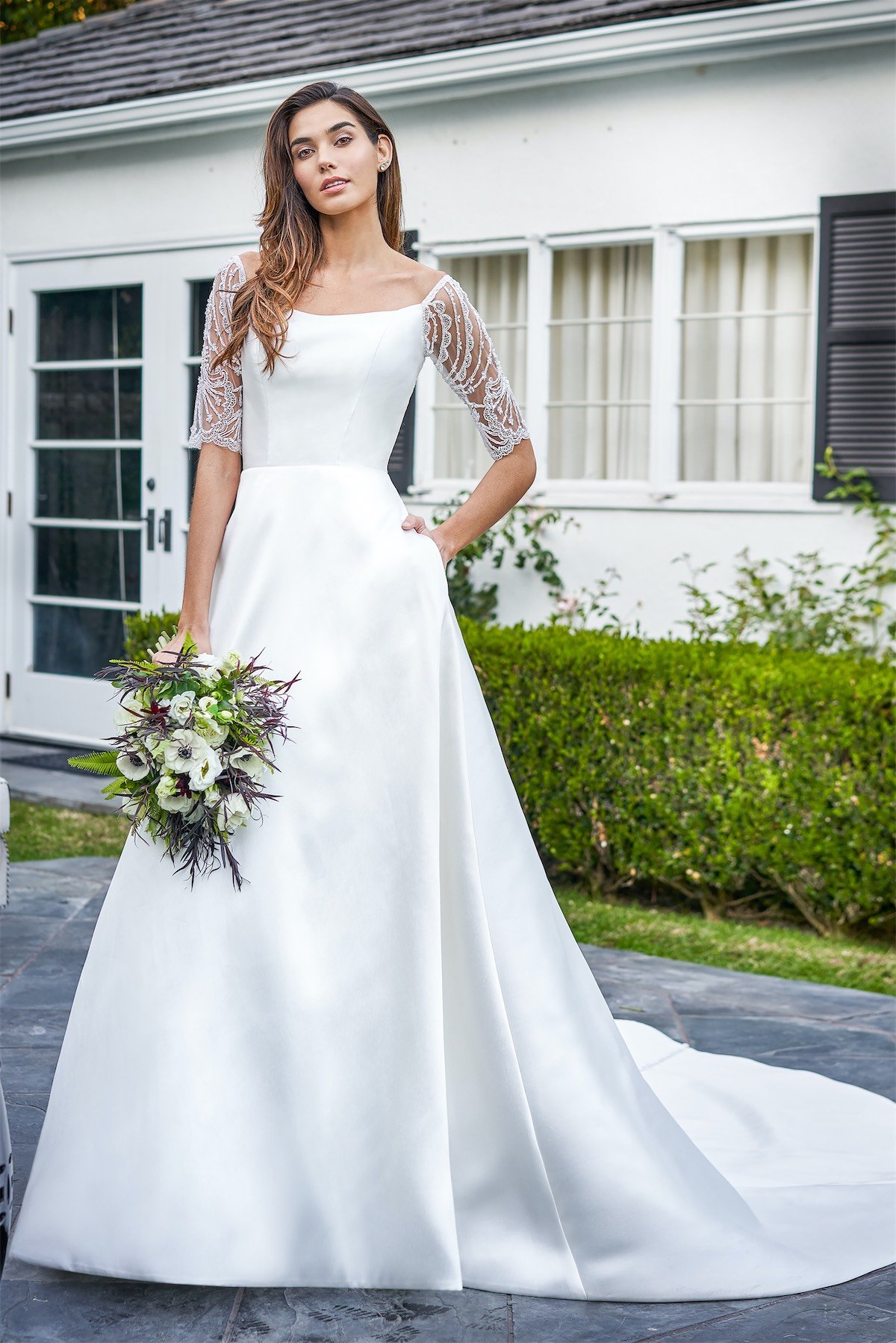 bridal-dresses-F221057-F.jpg