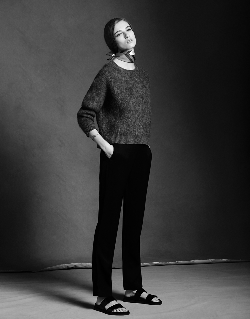 AES_AMELIE_SHOT_03_OUTTAKE_FINAL_f2 copy 3.jpg