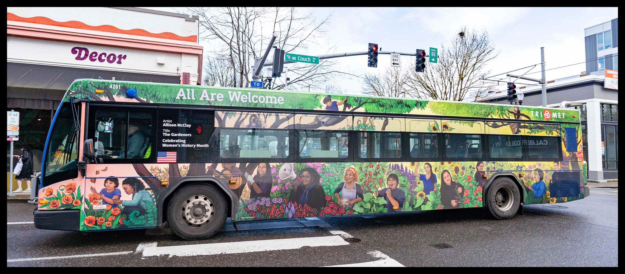 Design for TriMet’s Women’s History Month Bus