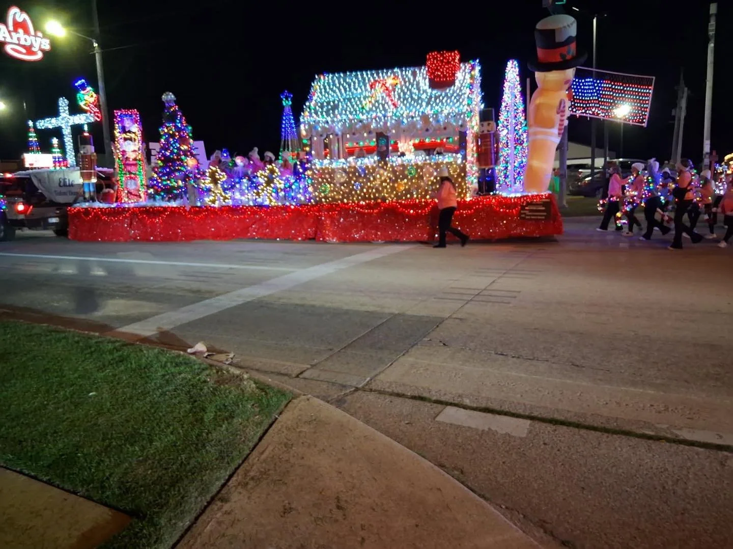 Scenes from the 2025 McCurtain County Christmas Parade!  We are grateful to be a part by supplying materials for the Elite Dance Talent float built by Harris Construction! 🎄

Broken Bow Chamber of Commerce