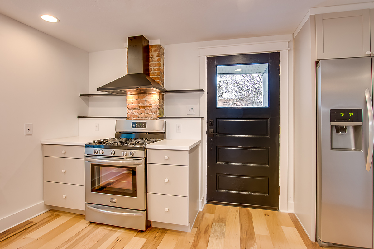 Alex4007WhitmanAveCleveland-415.jpg