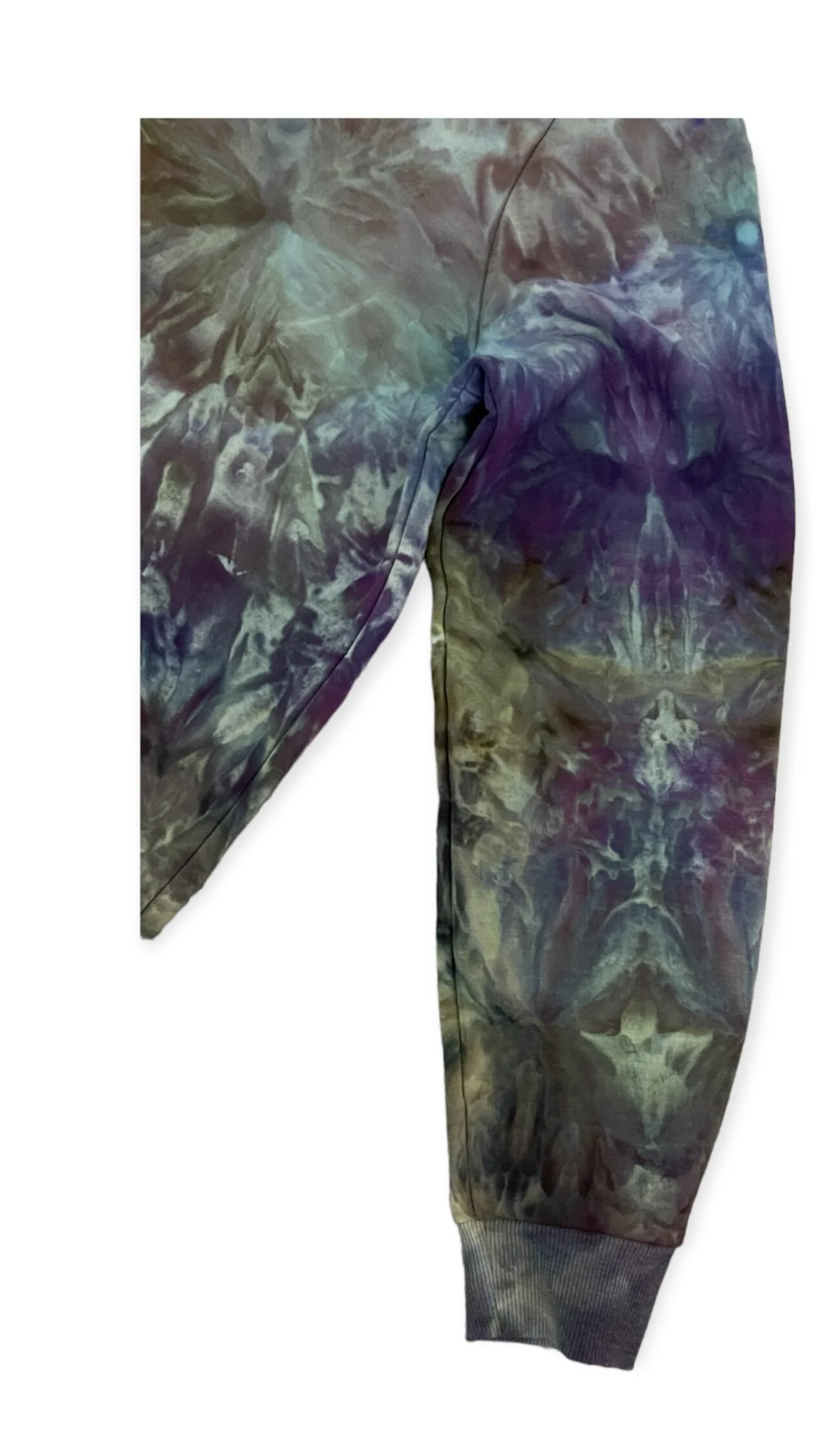 200CEDD3-28D0-4386-9778-DA06CCB18B53