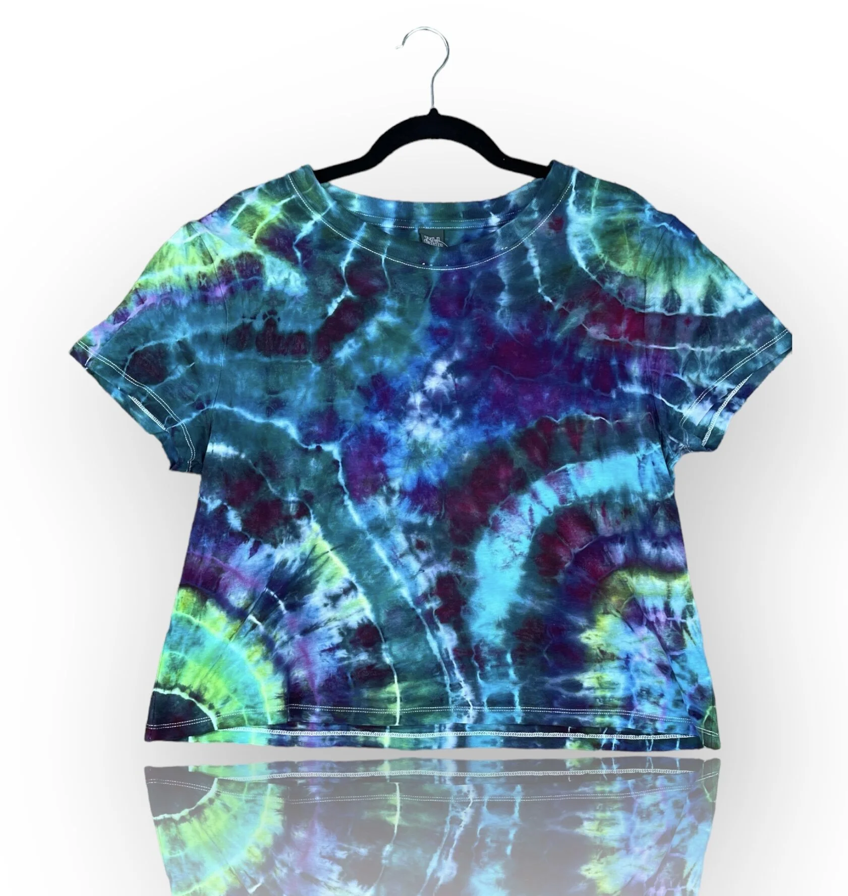 Large Women’s Geode Tie Dye Short Sleeve Relaxed Fit T- Shirt