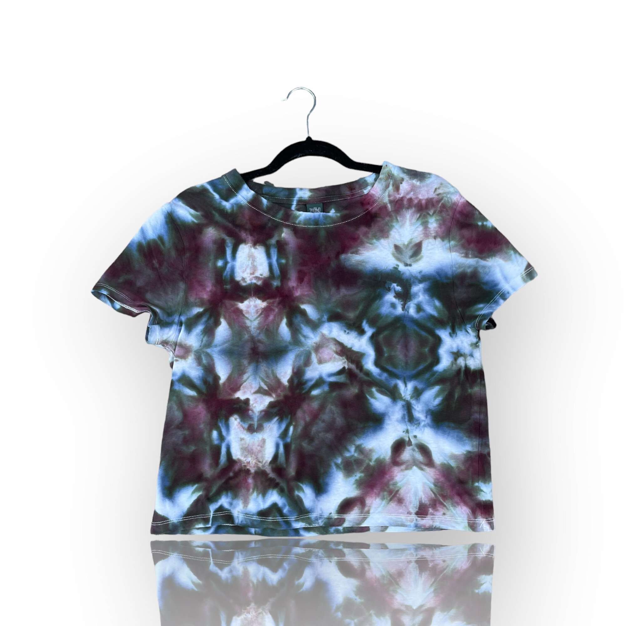 Women’s  Tie Dye Short Sleeve Relaxed Fit T- Shirt, Size Medium