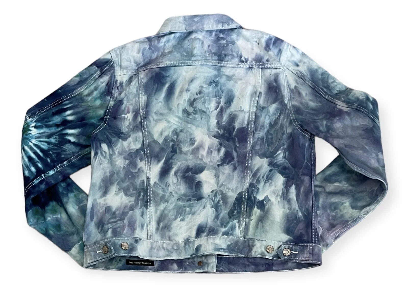 B0910CA5-5FAF-47B5-8095-013D9F02C453