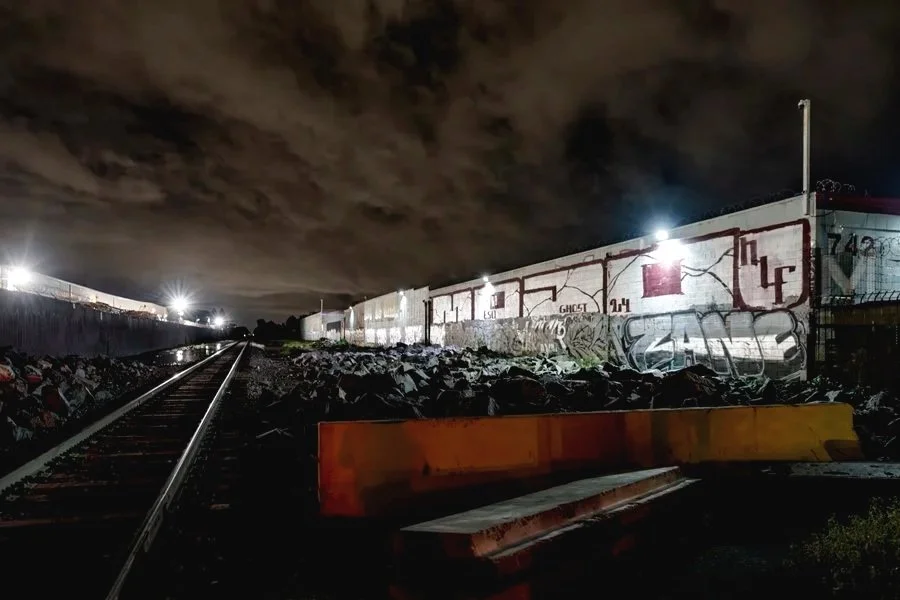 Rails&Rocks1_Bayshore_DSC4608_122325 resize 900.jpg
