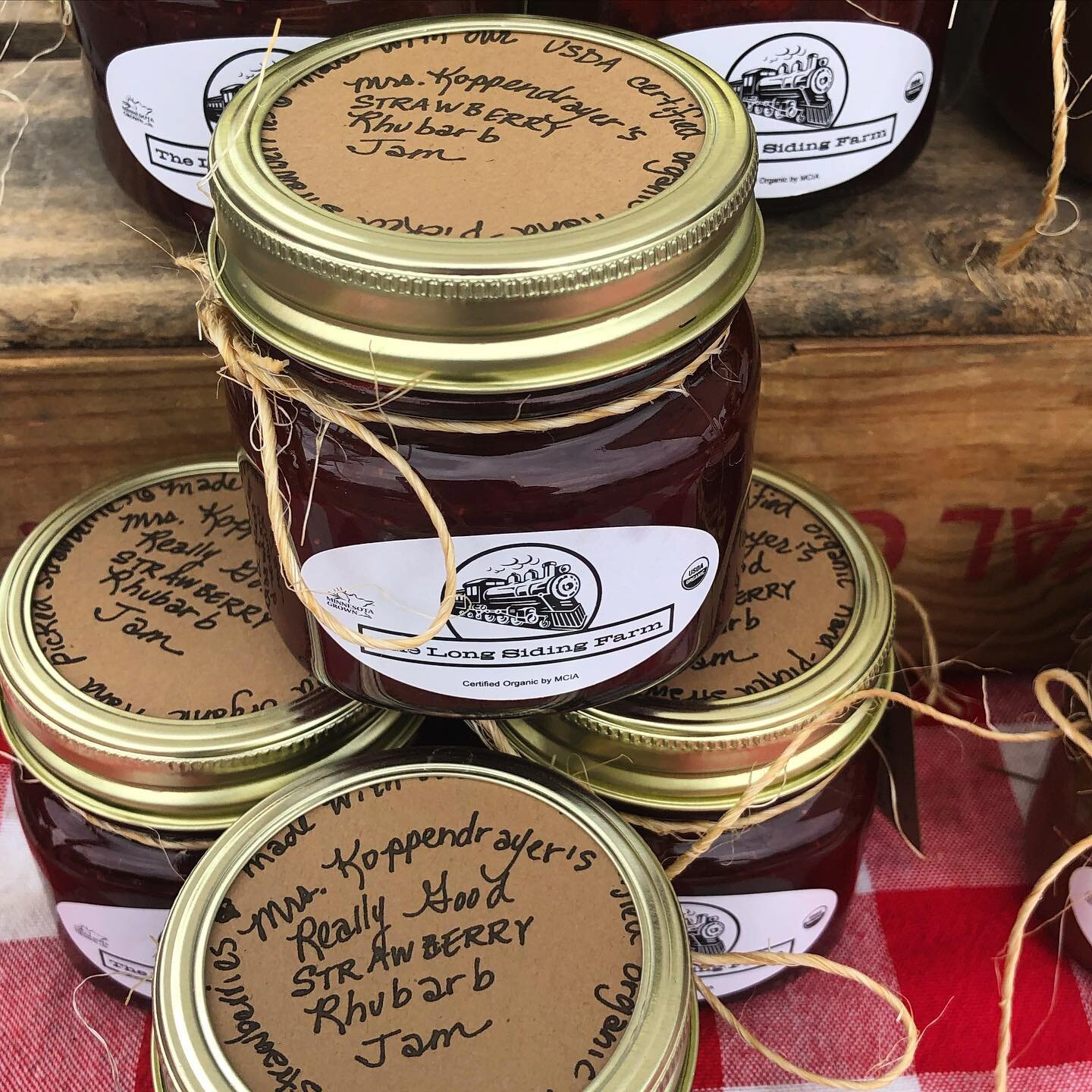 Last week at the Excelsior Farmers Market. Today we have raspberry jam in addition to strawberry, strawberry rhubarb, and rhubarb. All our jam is USDA certified organic.  @excelsiorfarmersmarket 

#usdaorganic #mngrown #organic #jam #raspberries