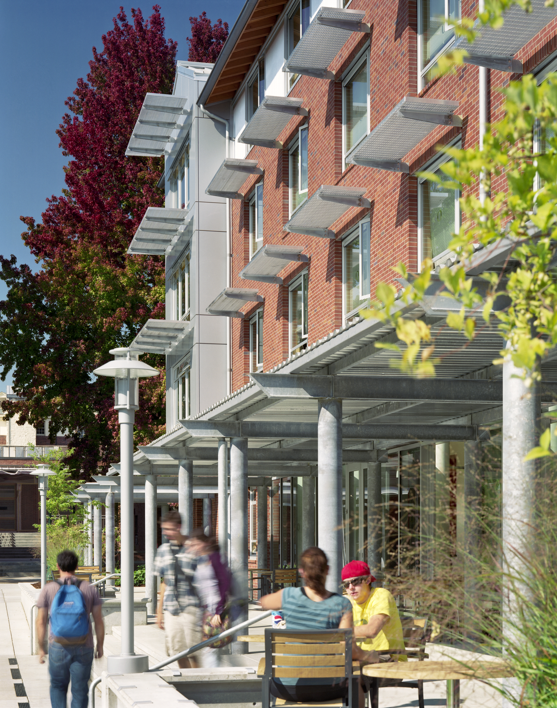 Living and Learning Center, U of O ZGF 
